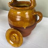 Chevrette, pichet en terre cuite ocre