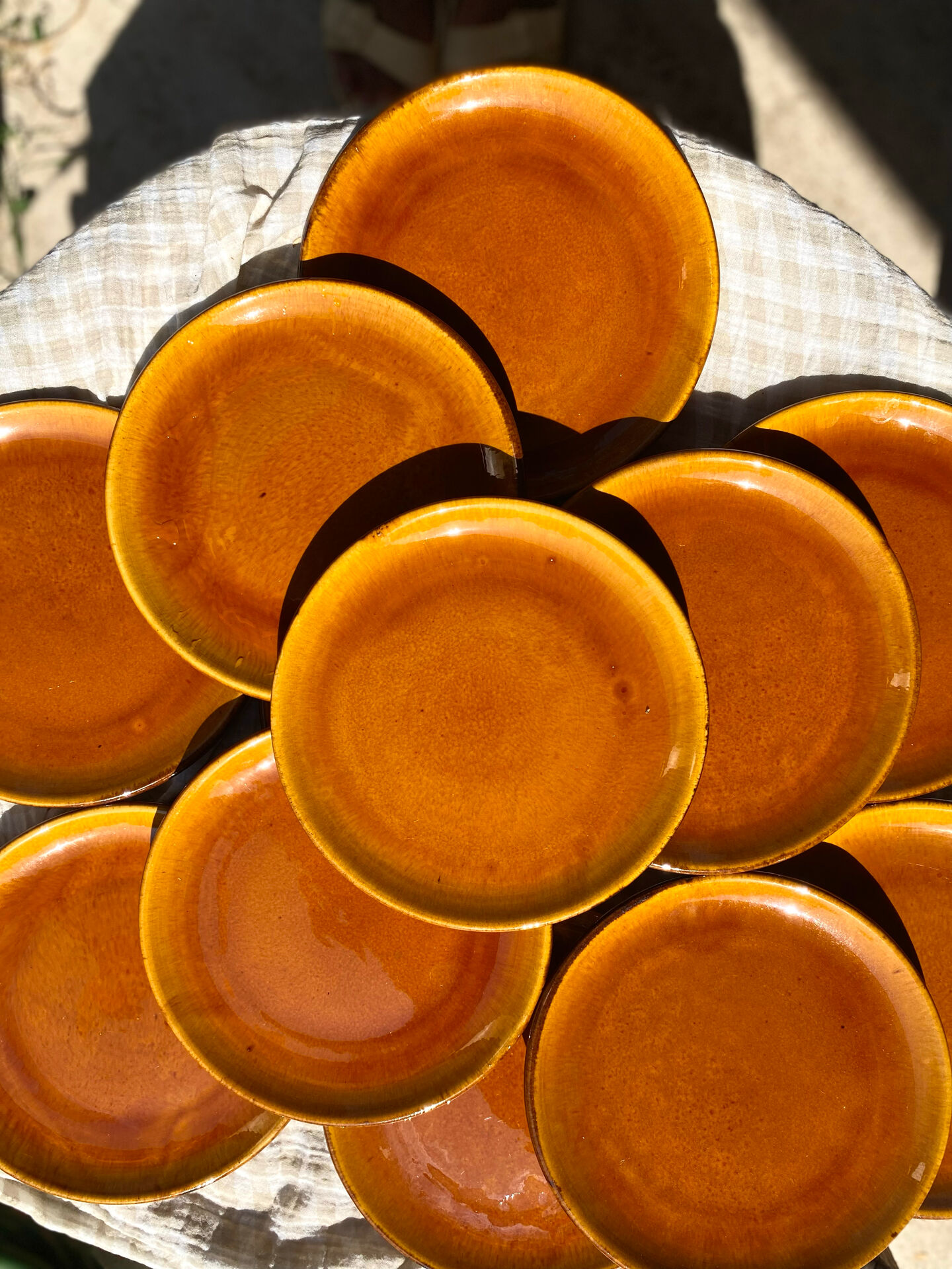 Set of 12 ancient stoneware plates Mourre-Milon, Dieulefit