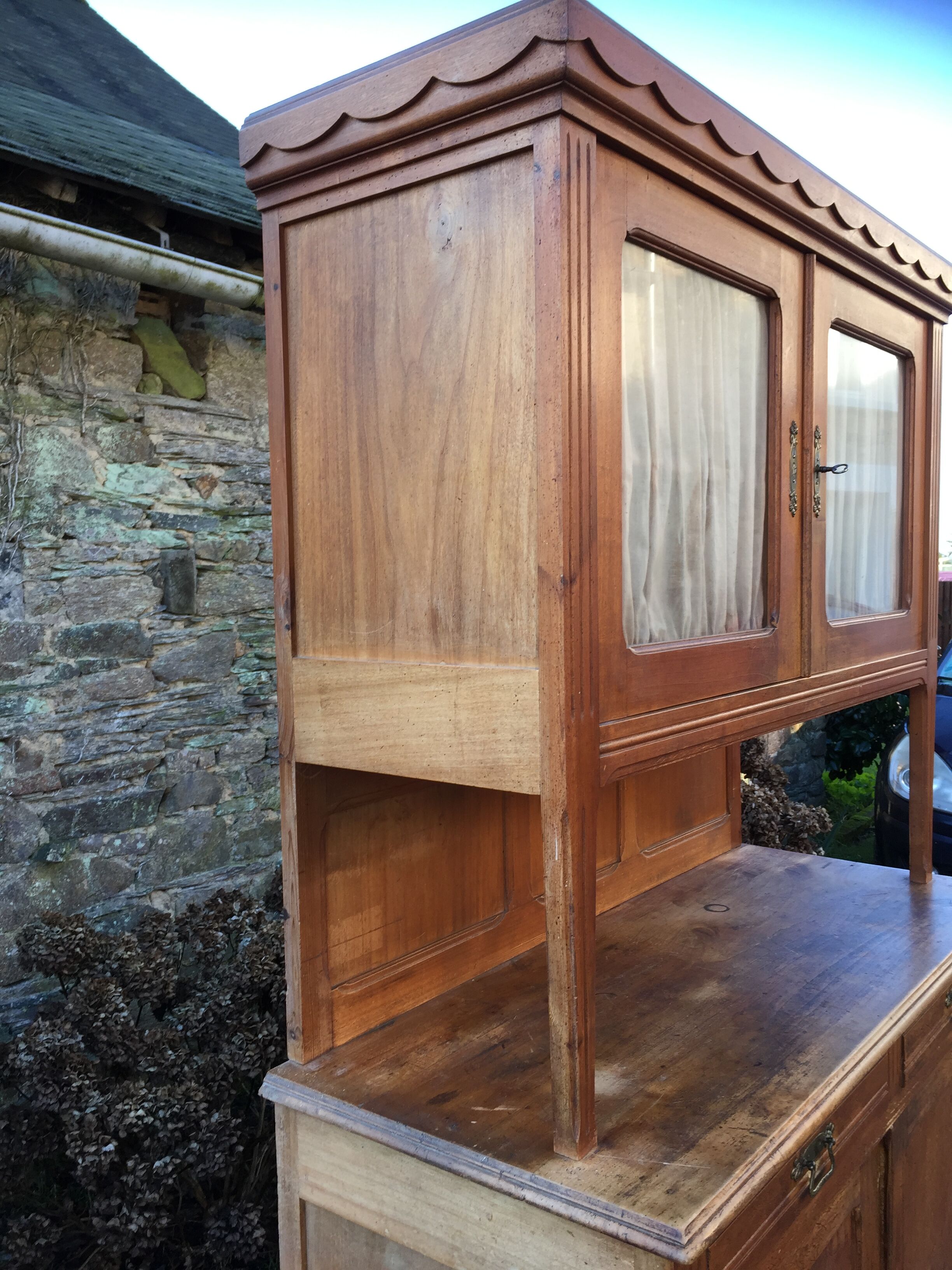 Vintage Parisian buffet with 2 bodies in white poplar wood