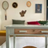 Bureau en bois peint