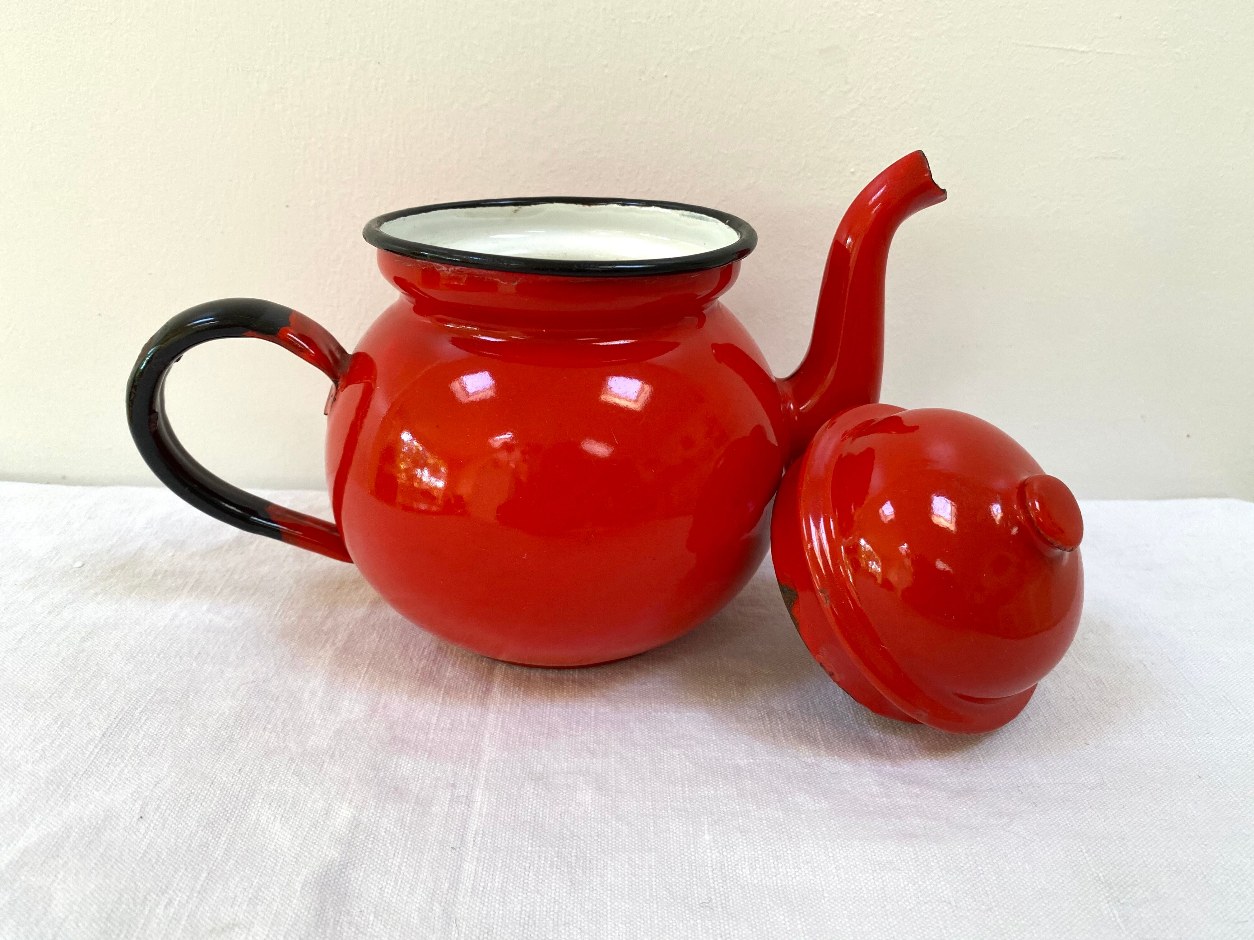 Red enamelled teapot from the 70s