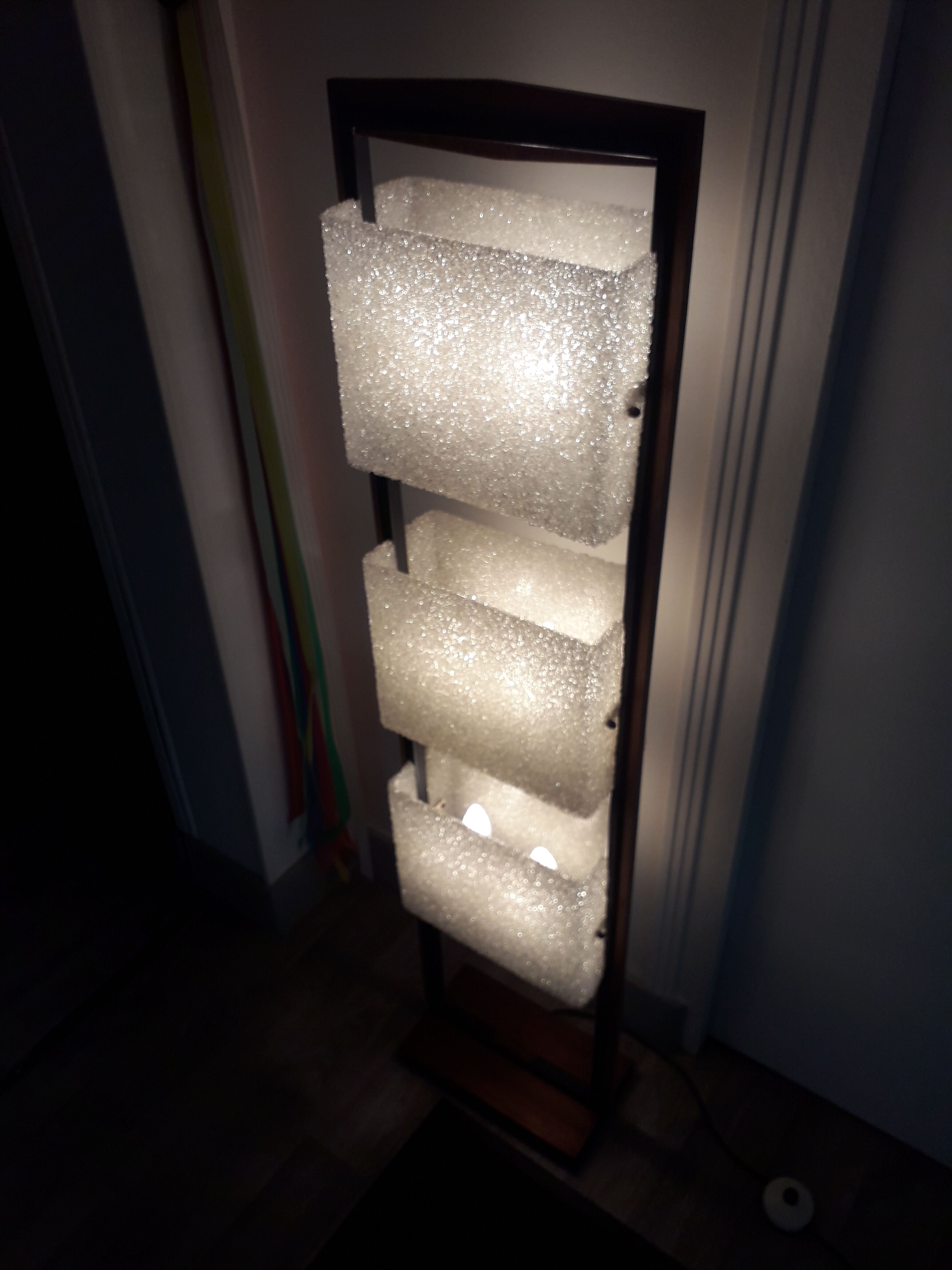 Arlus totem floor lamp