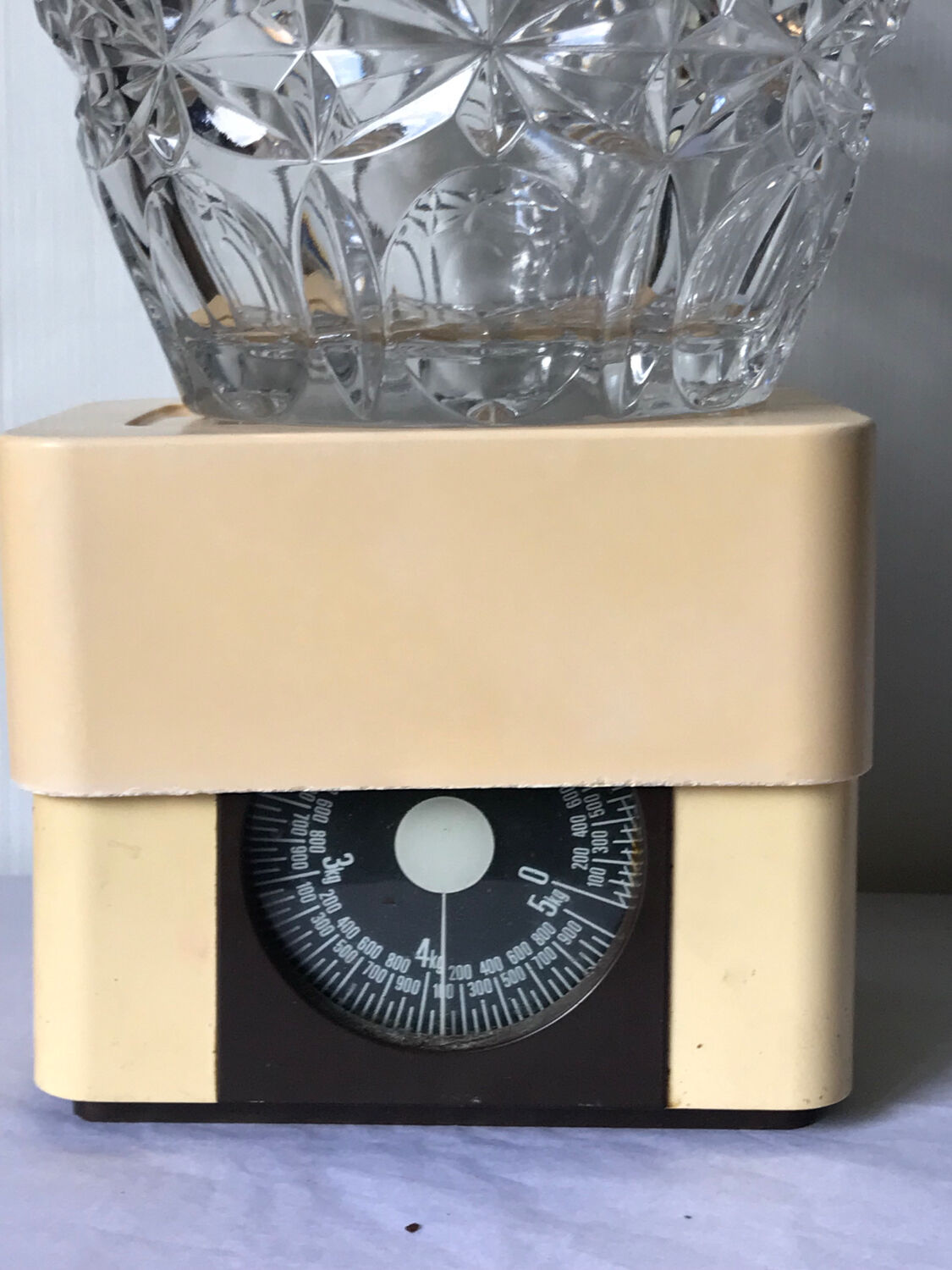 Champagne bucket in cut crystal, neck and brass handles