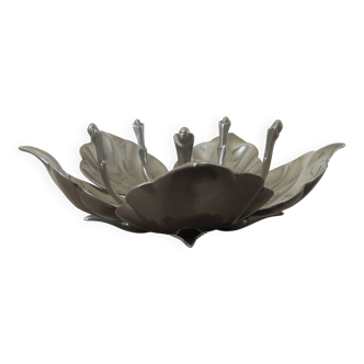 Gucci ashtray, Italy, flower shape in nickel-plated brass, 1960.