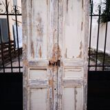 Double portes d'entrée anciennes