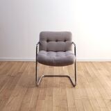 Storm armchair, Airborne