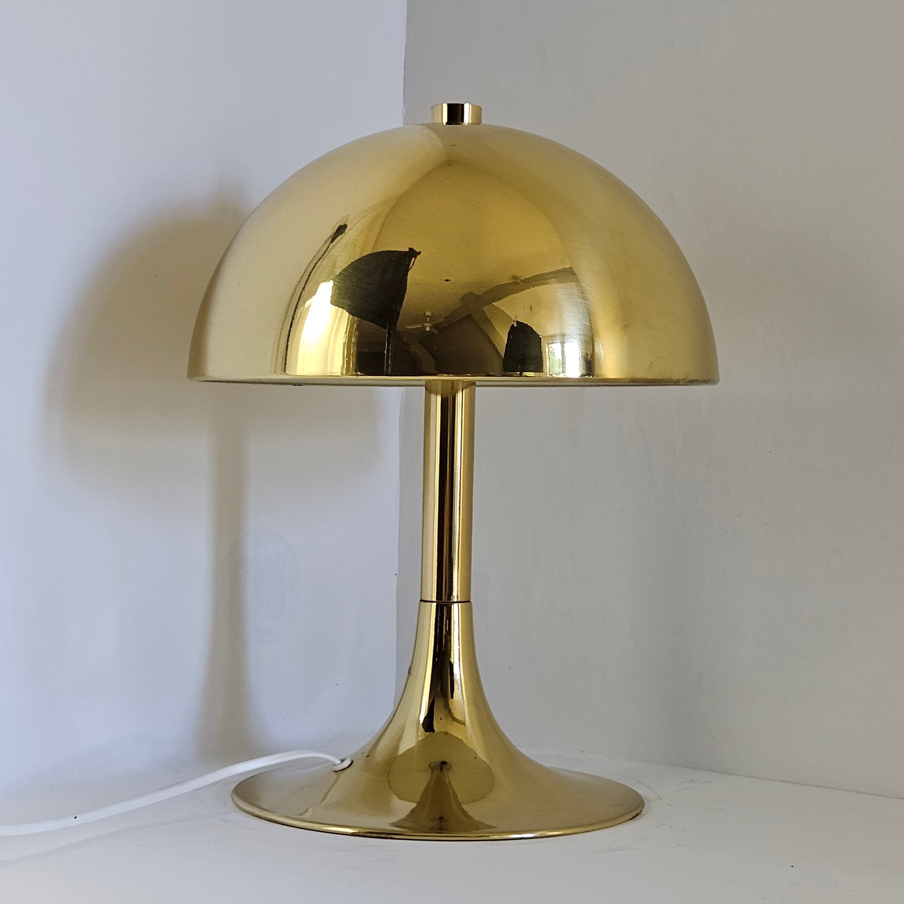 Mushroom-shaped brass table lamp, Italy, 1970s