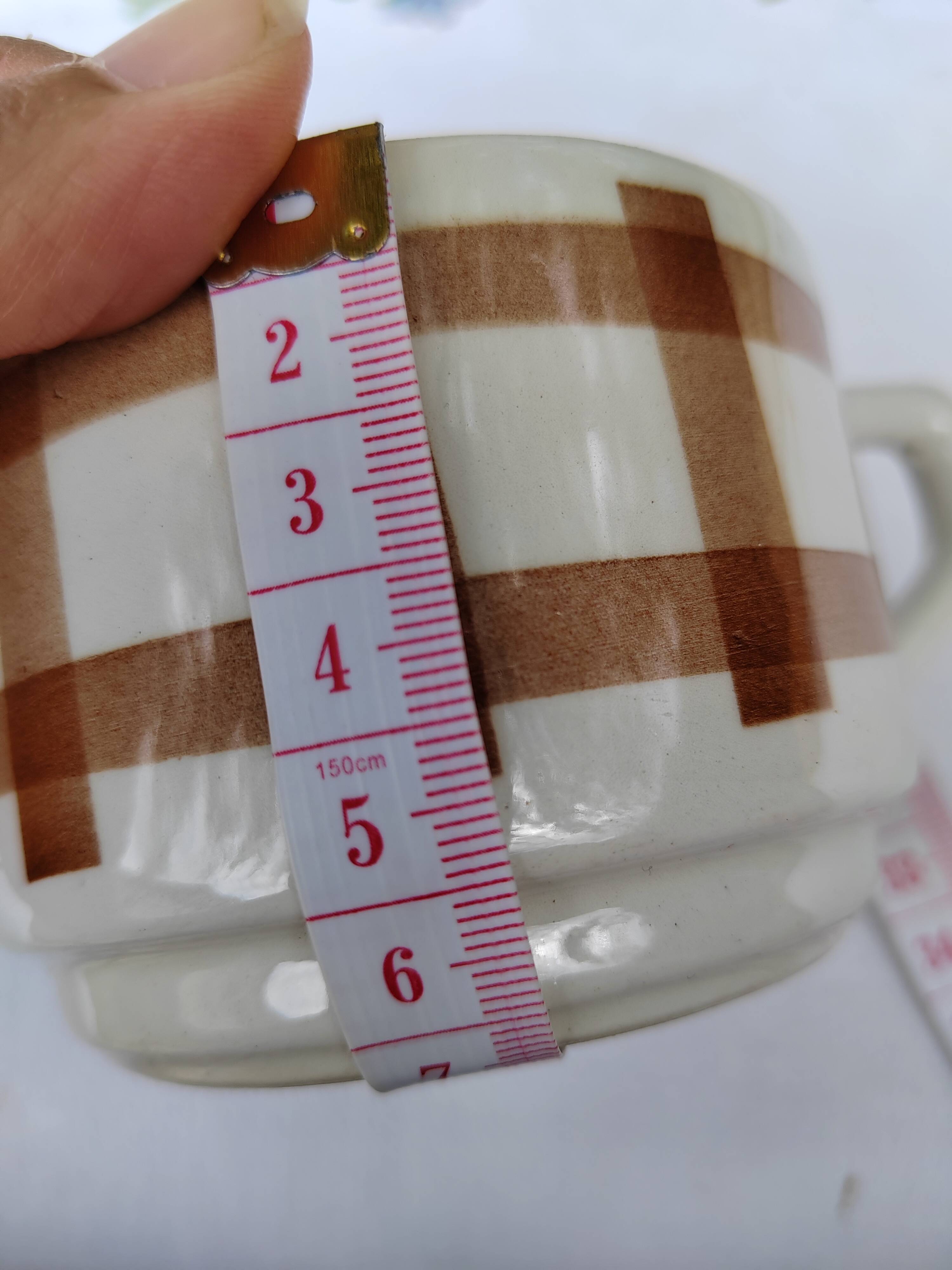 Cream pot brown grid decoration - Moulin des loups