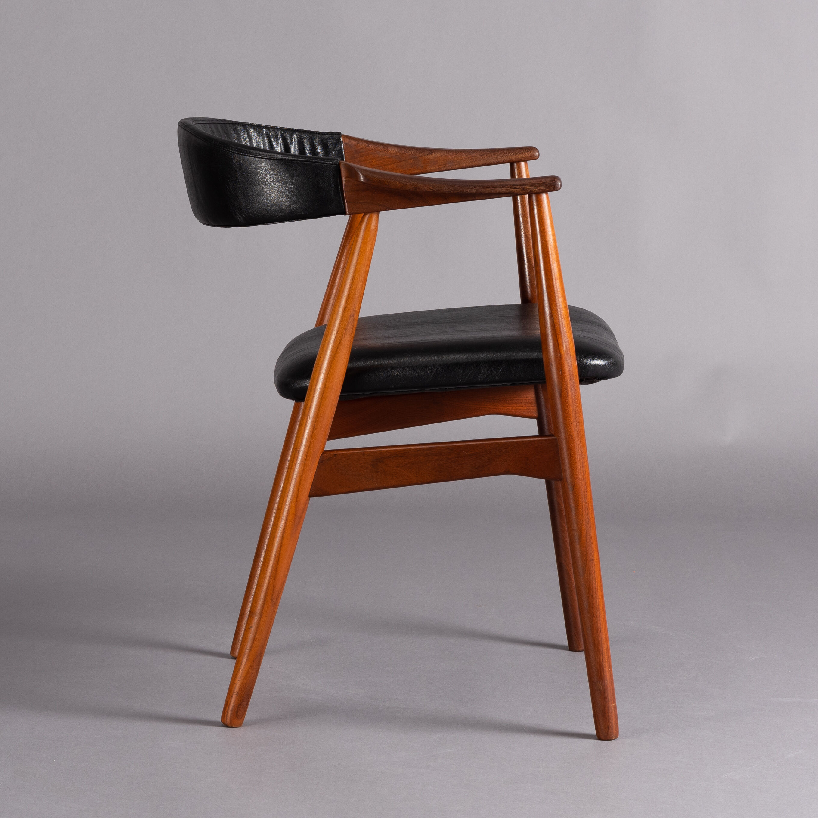 Danish Mid Century Chair No 213 By Th Harlev From Farstrup Møbelfabrik, 1960s