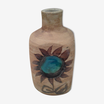 Bottle vase. ceramic enamelled with a flower. Mid-20th. Ht 21.5 cm