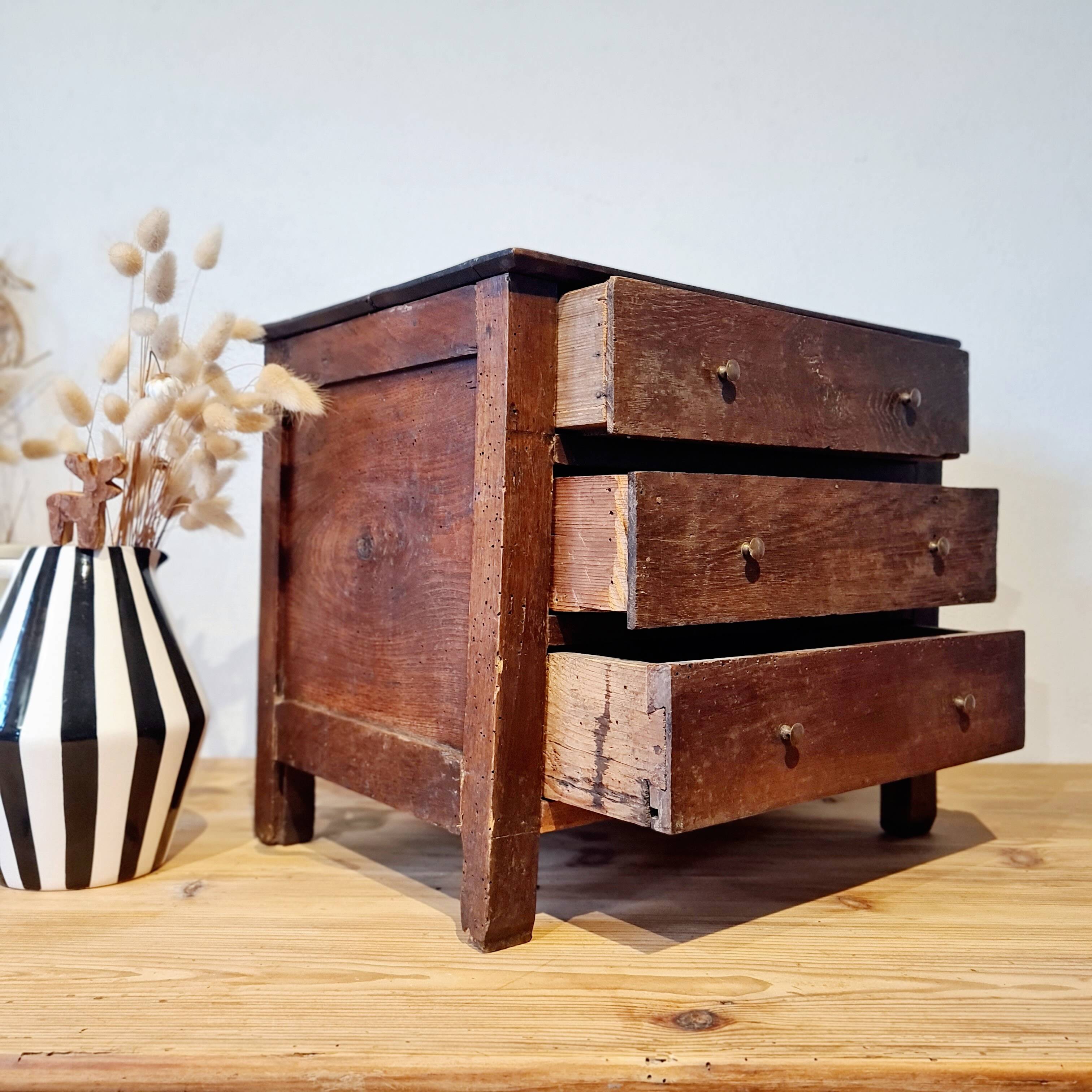Small antique wooden workshop cabinet with 3 drawers