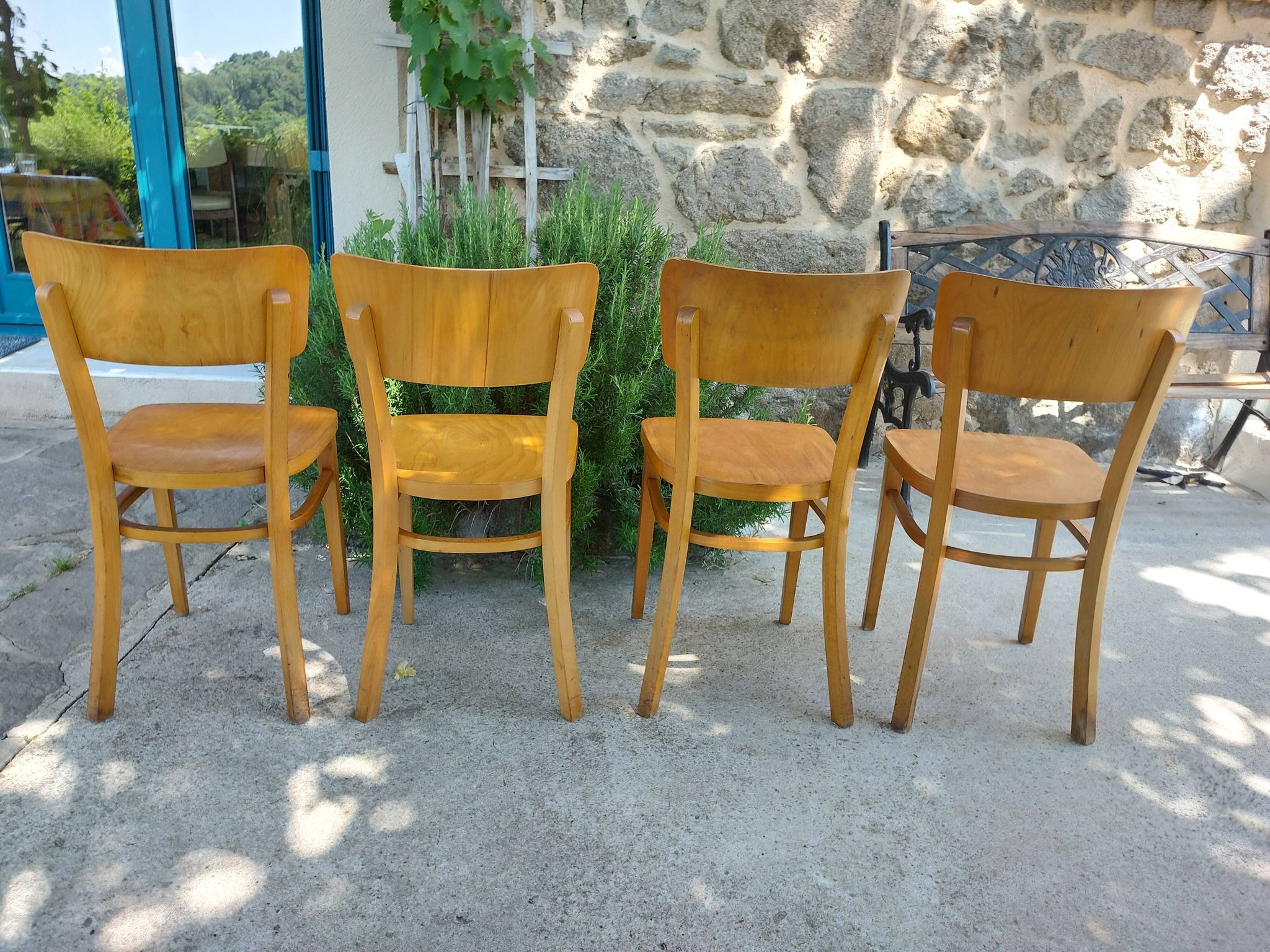 4 chaises bistrot, teinte claire