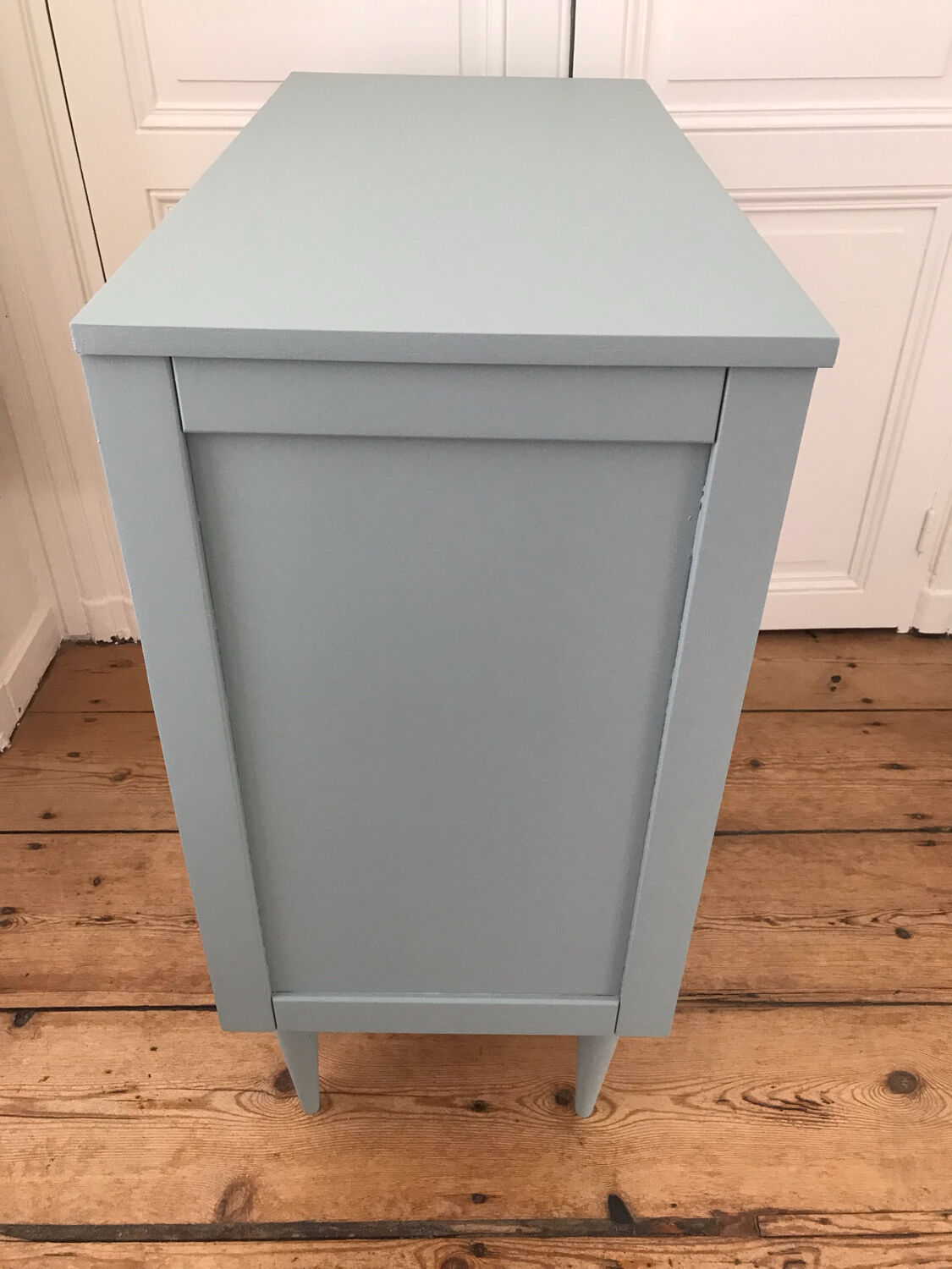 Vintage chest of drawers 4 drawers Almond from Resources