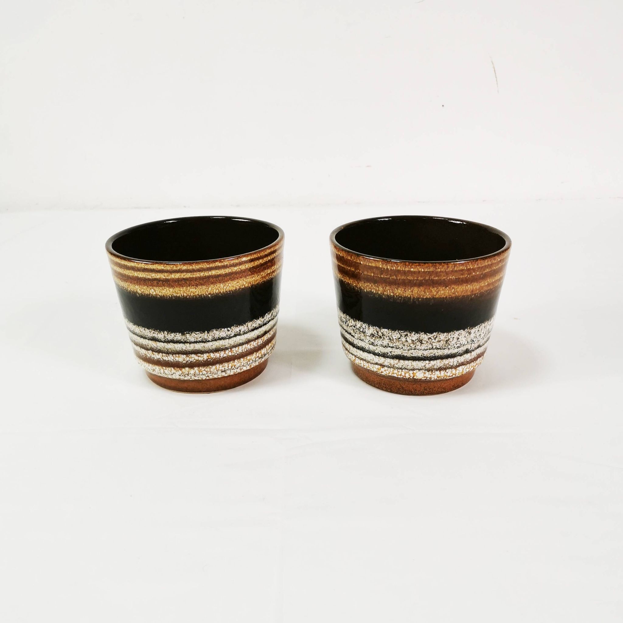 A pair of ceramic flower pots with covers, Scheurich, Germany, 1960s.