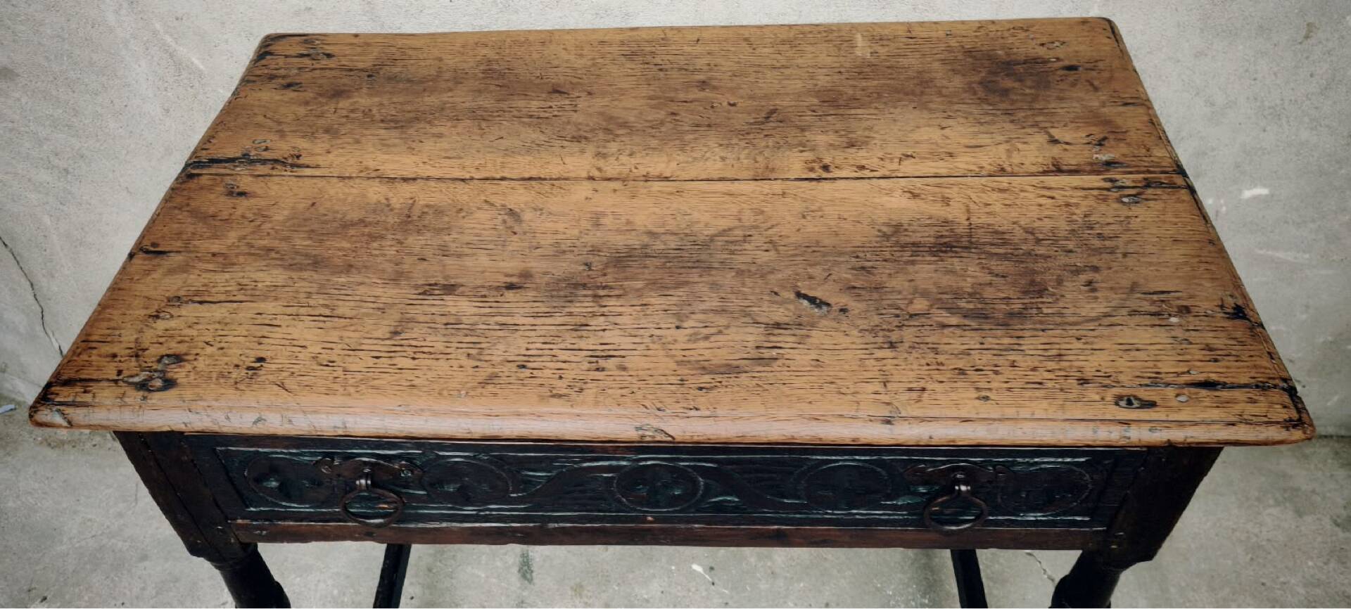 Small desk or table in Henri II style.