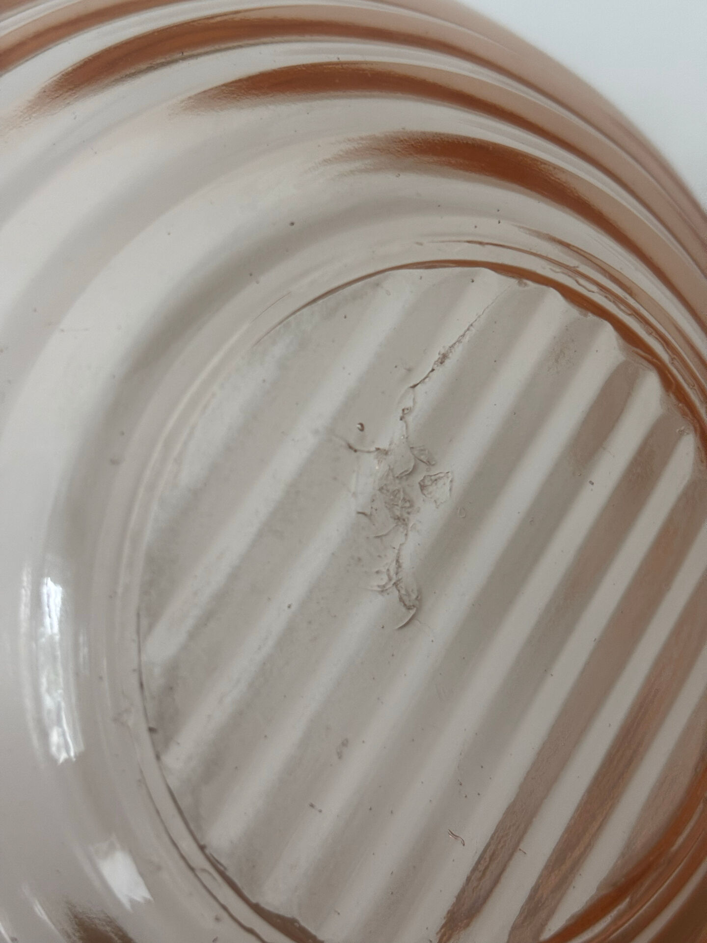 Sucrier en verre rose