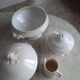 Vaisselle en porcelaine blanche