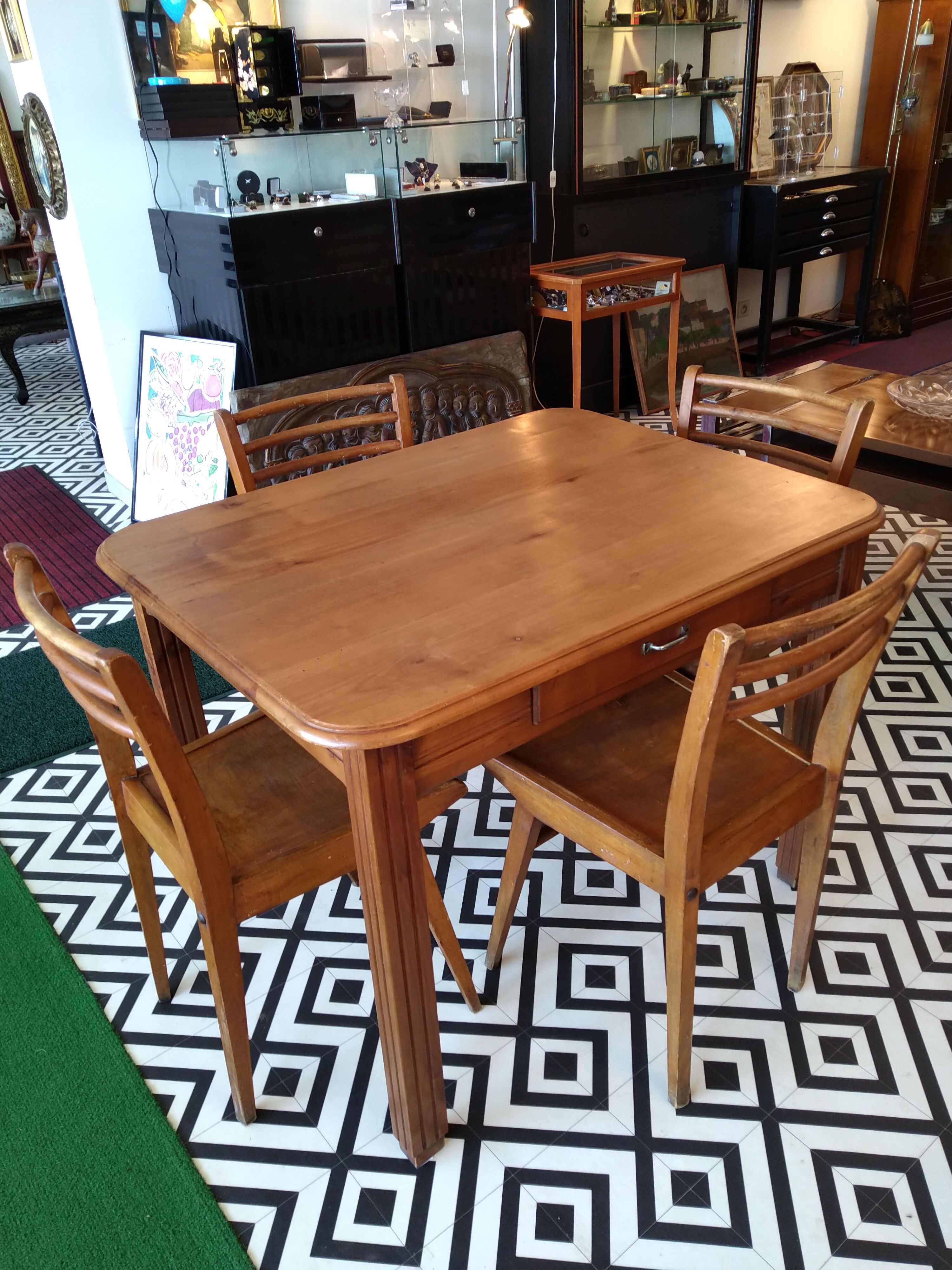 Kitchen table and four bistro chairs