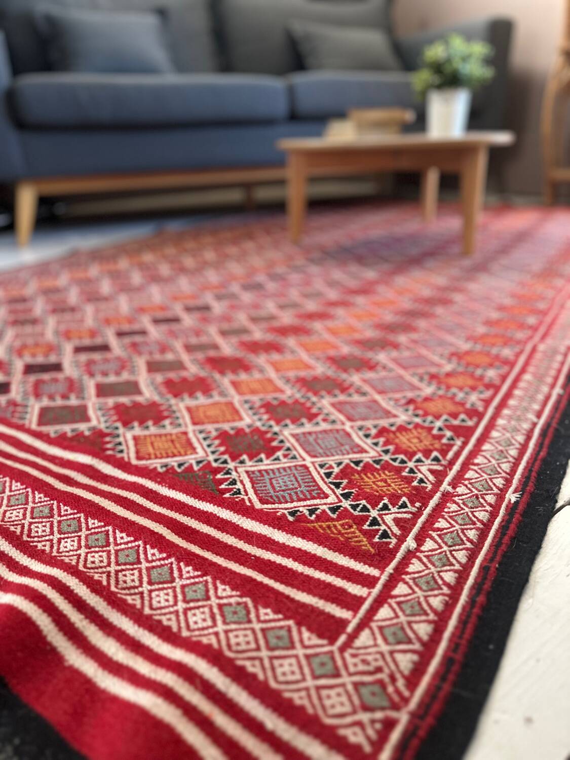 Handmade kilim rug 140x235