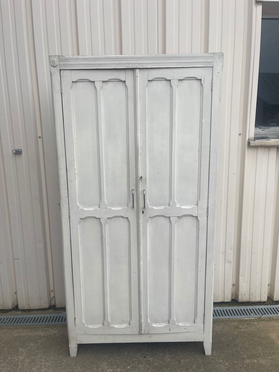 White Parisian wardrobe