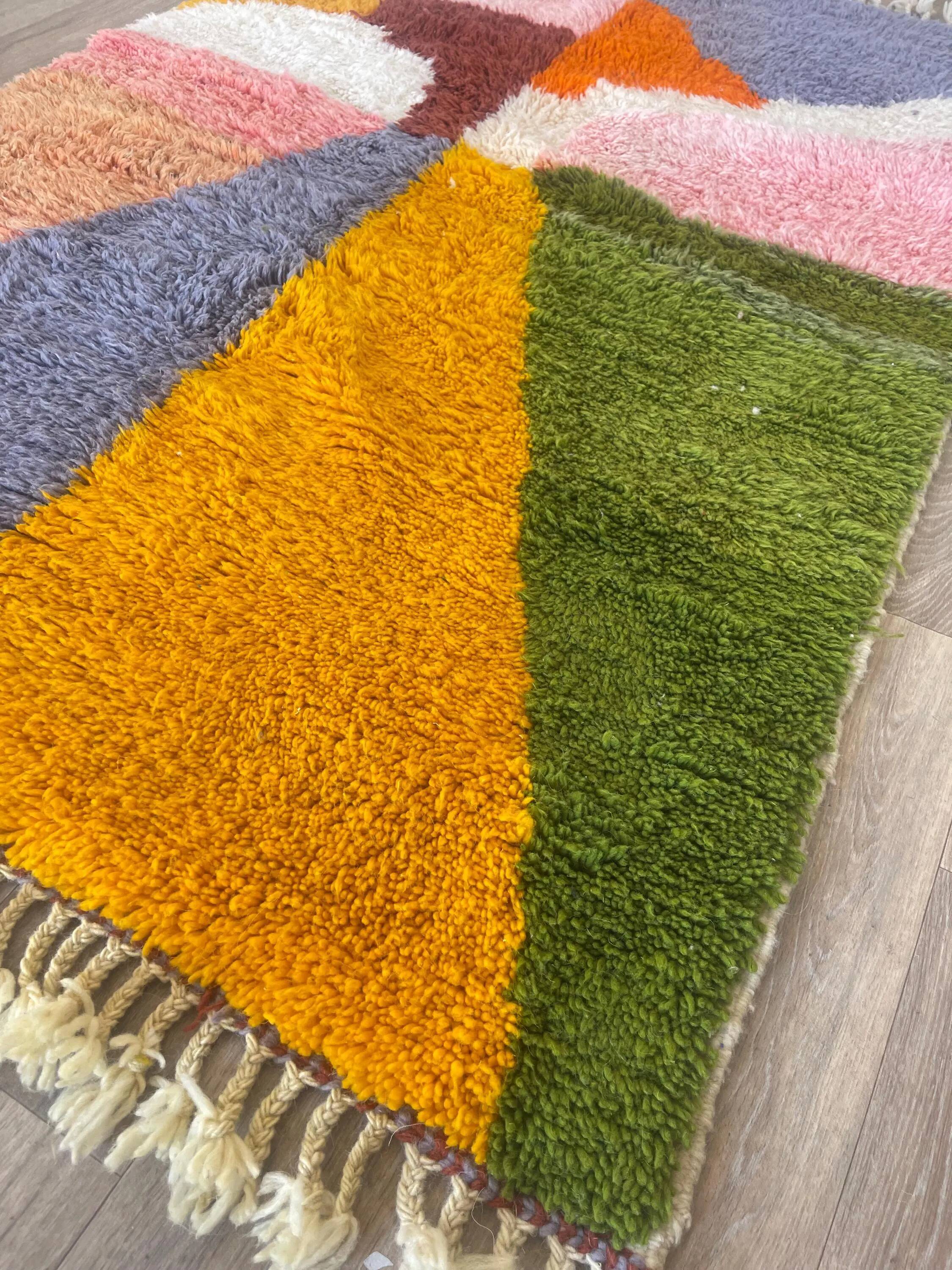 Moroccan rug made of natural wool, handmade, 3x2 m.