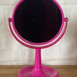 Pedestal mirror