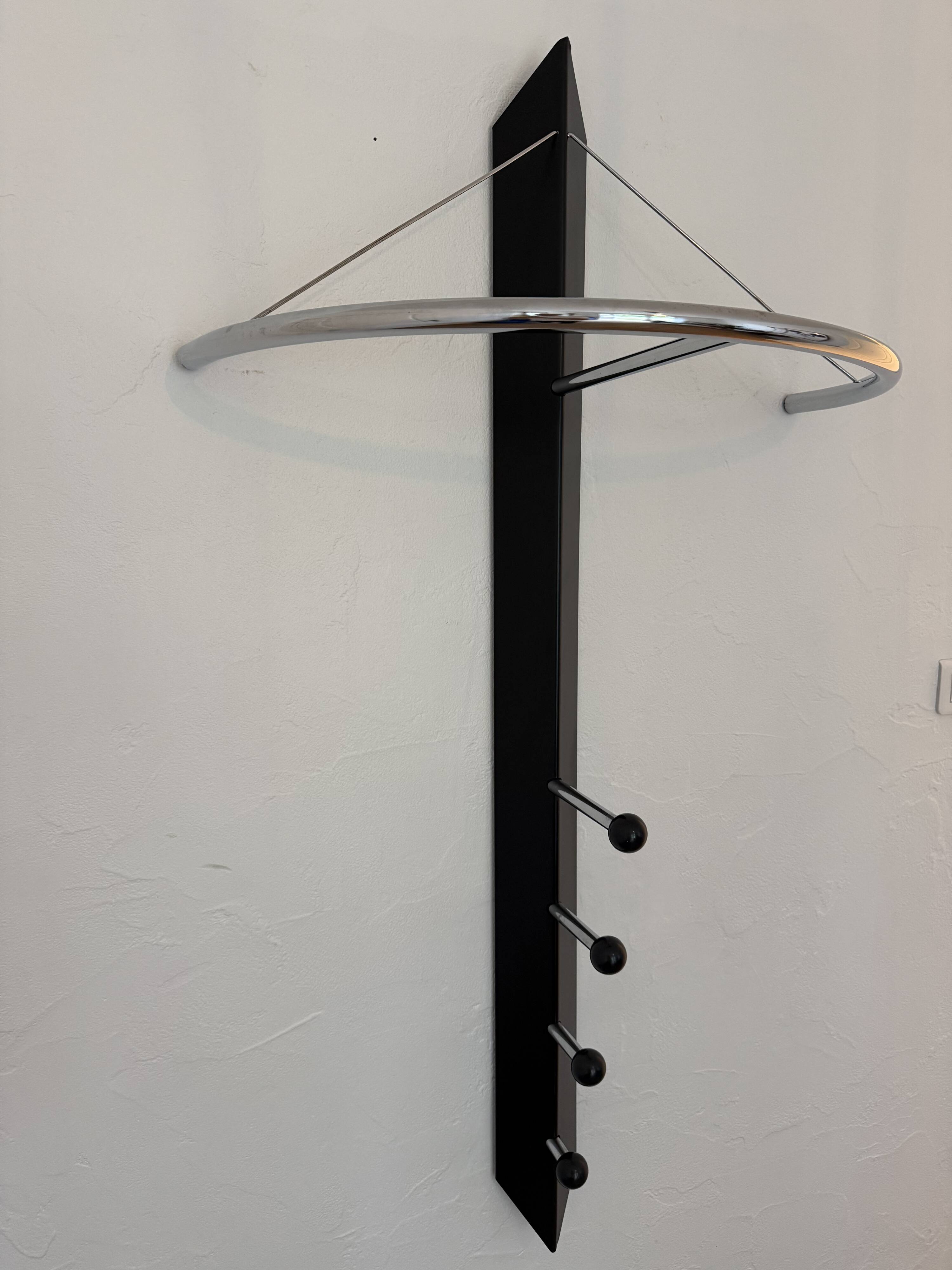 Coat rack 80s minimal design Starck Memphis