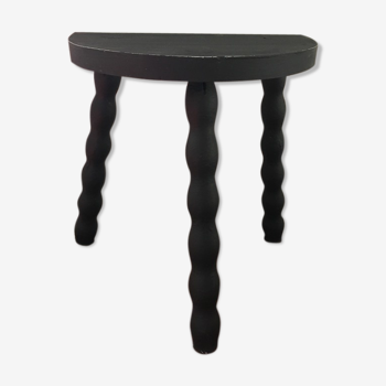 Tabouret tripode en hetre patiné noir