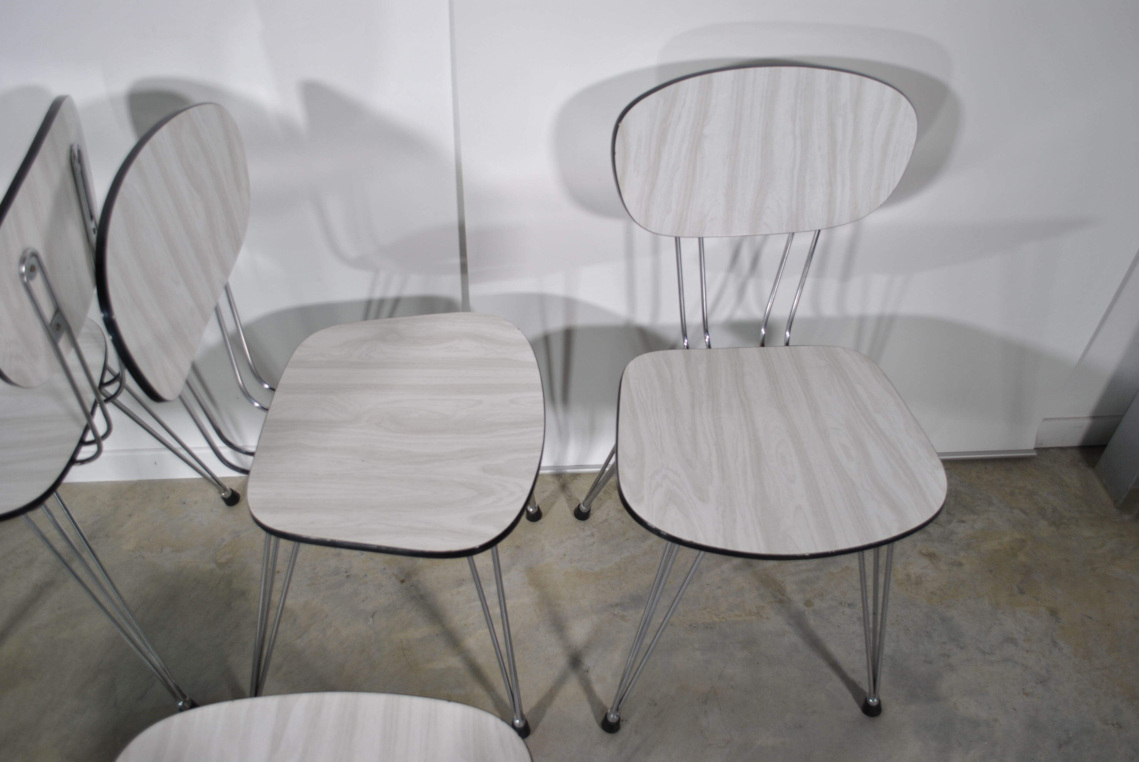 Formica 1950 table and chairs