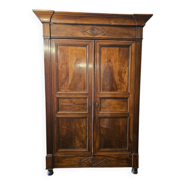 Armoire  époque directoire en Noyer Massif