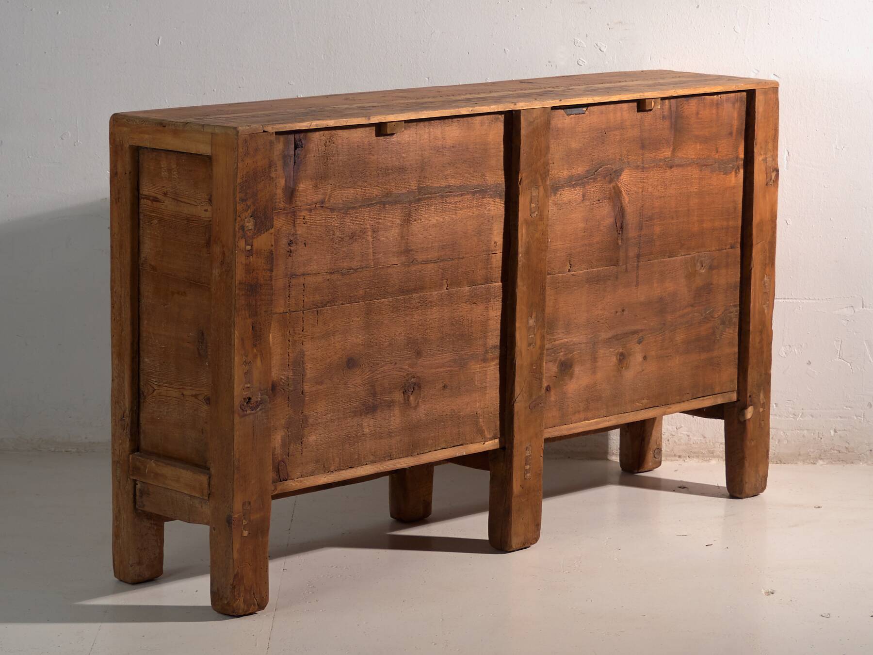 Old pine wood sideboard (circa 1920)