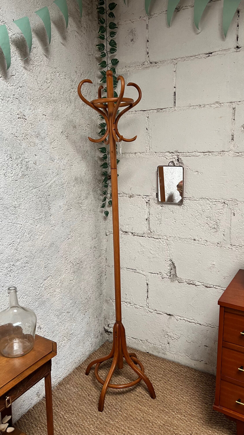 Vintage wooden parrot coat rack