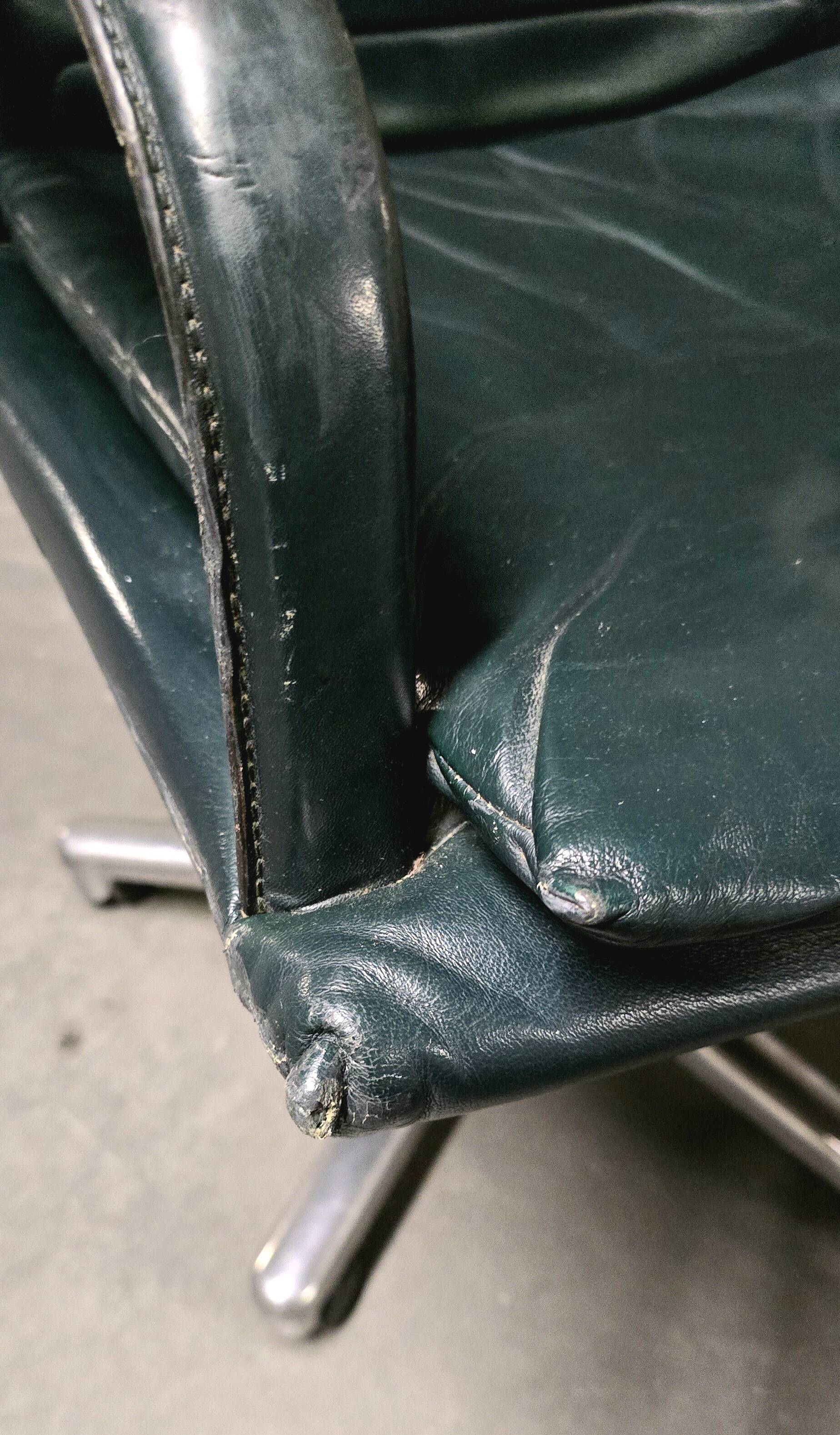 LOOP office chair – Pierluigi Molinari, 1992 – dark green leather
