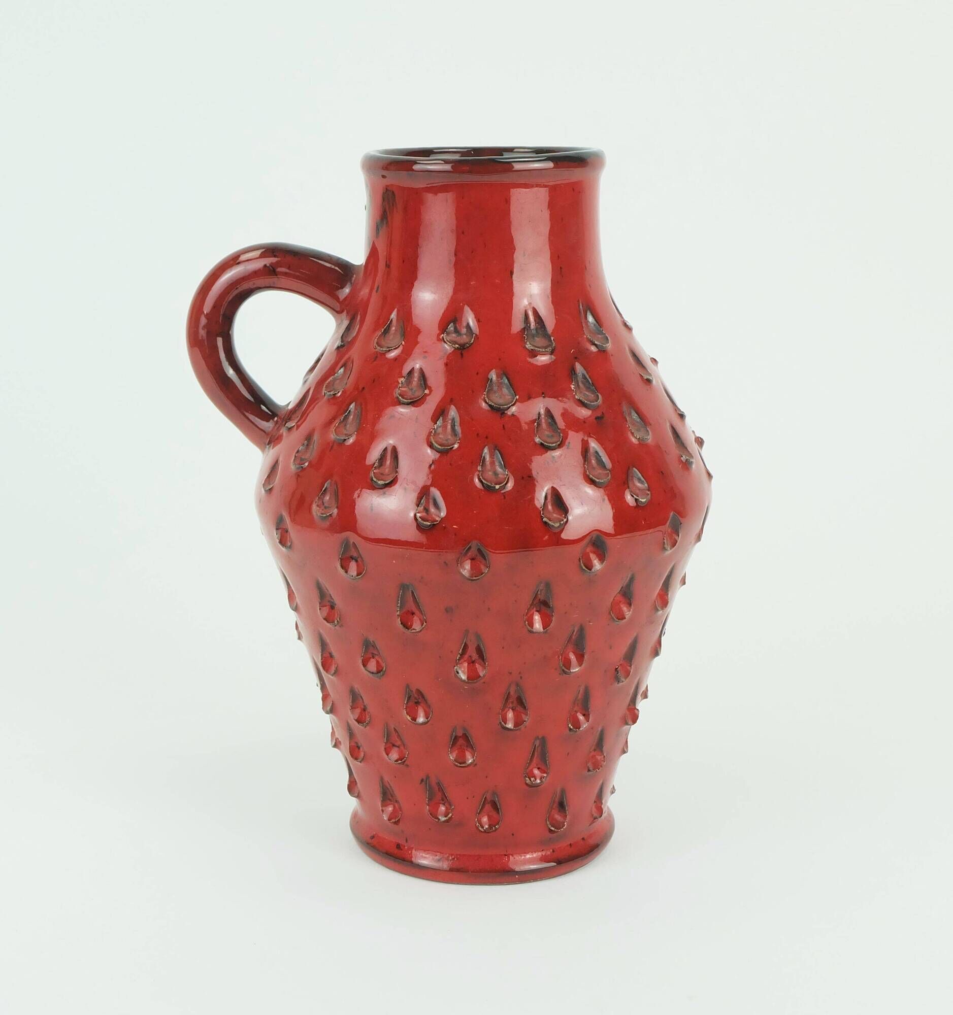 Italian mid century vase fratelli fanciullacci strawberry sgraffito decor 1960s 1970s