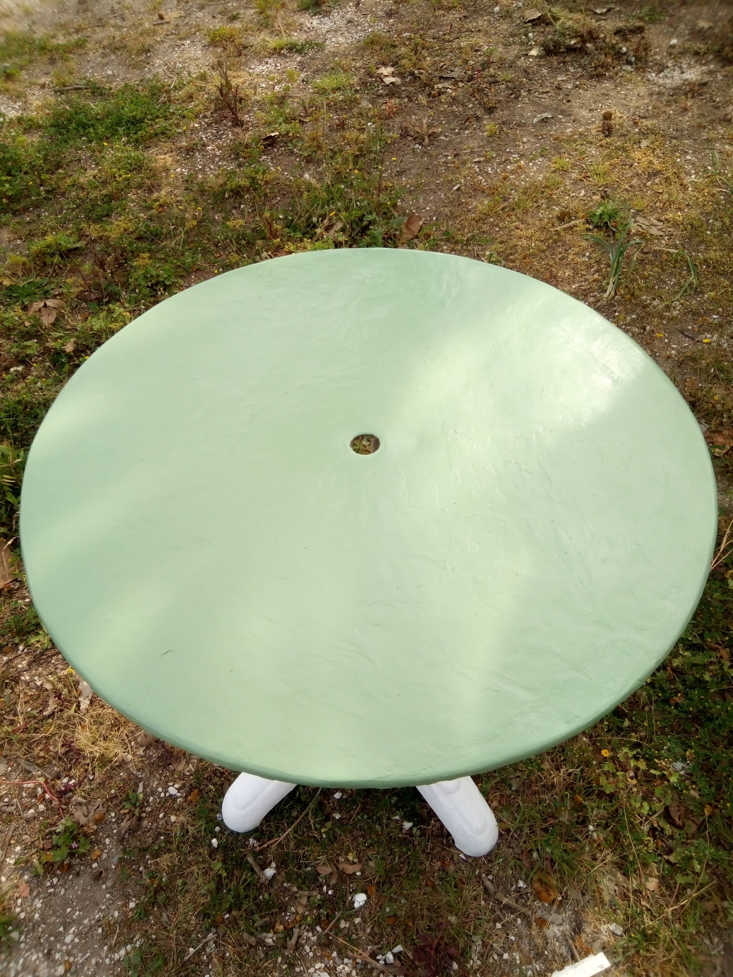 Garden pedestal from the 1930s