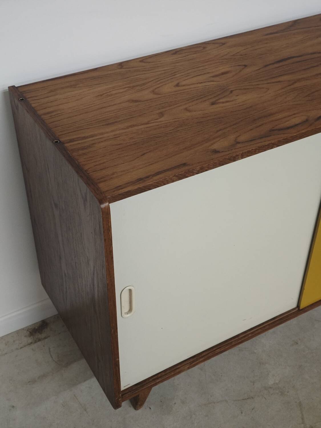 Buffet U 452 yellow by Jiri Jiroutek for Intérier Praha 1960