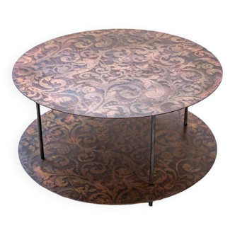 Round coffee table for the living room, in metal with screen-printed decoration, Line style, 1990