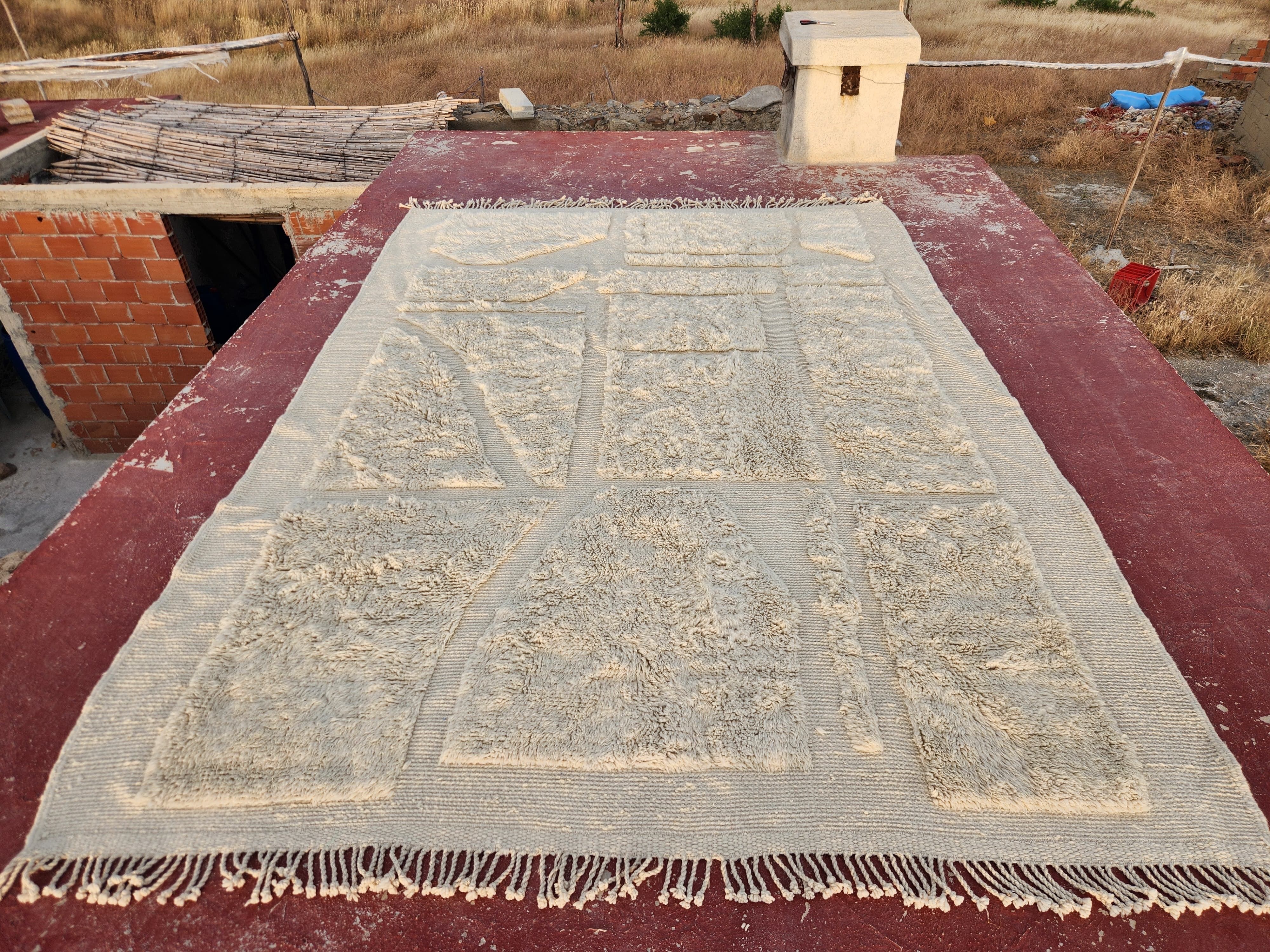 Very large Beni Ouarain rug 350x250 cm in natural wool – Berber rug