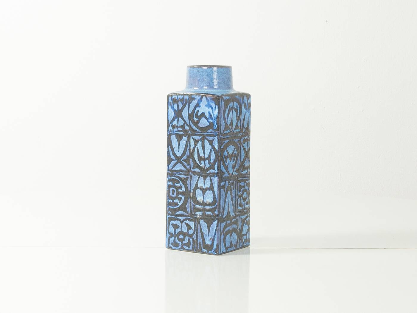 Expressive vase from the Baca series by Nils Thorsson for Royal Copenhagen