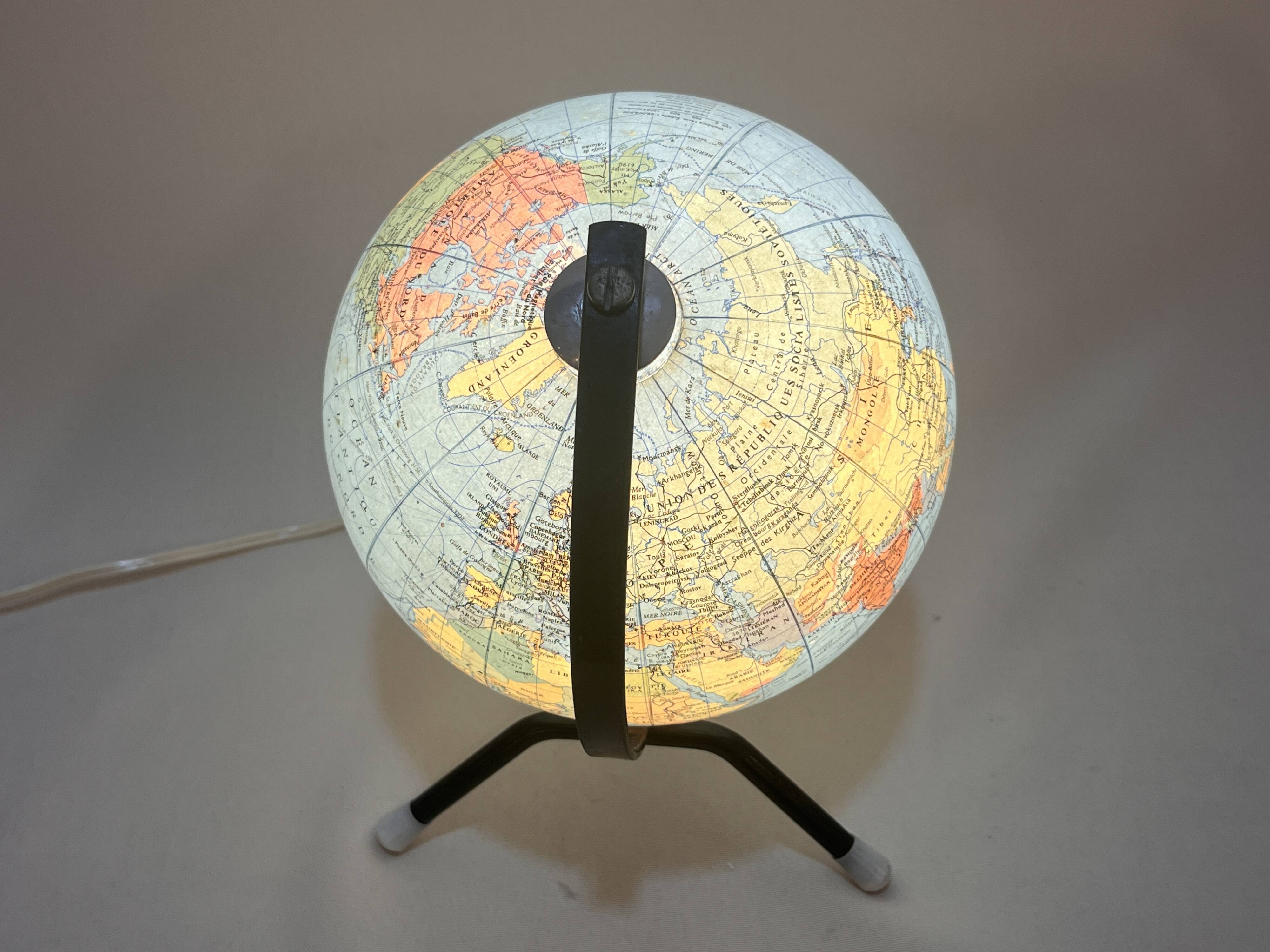 Terrestrial globe 1960 Tripod Taride luminous in vintage world map glass
