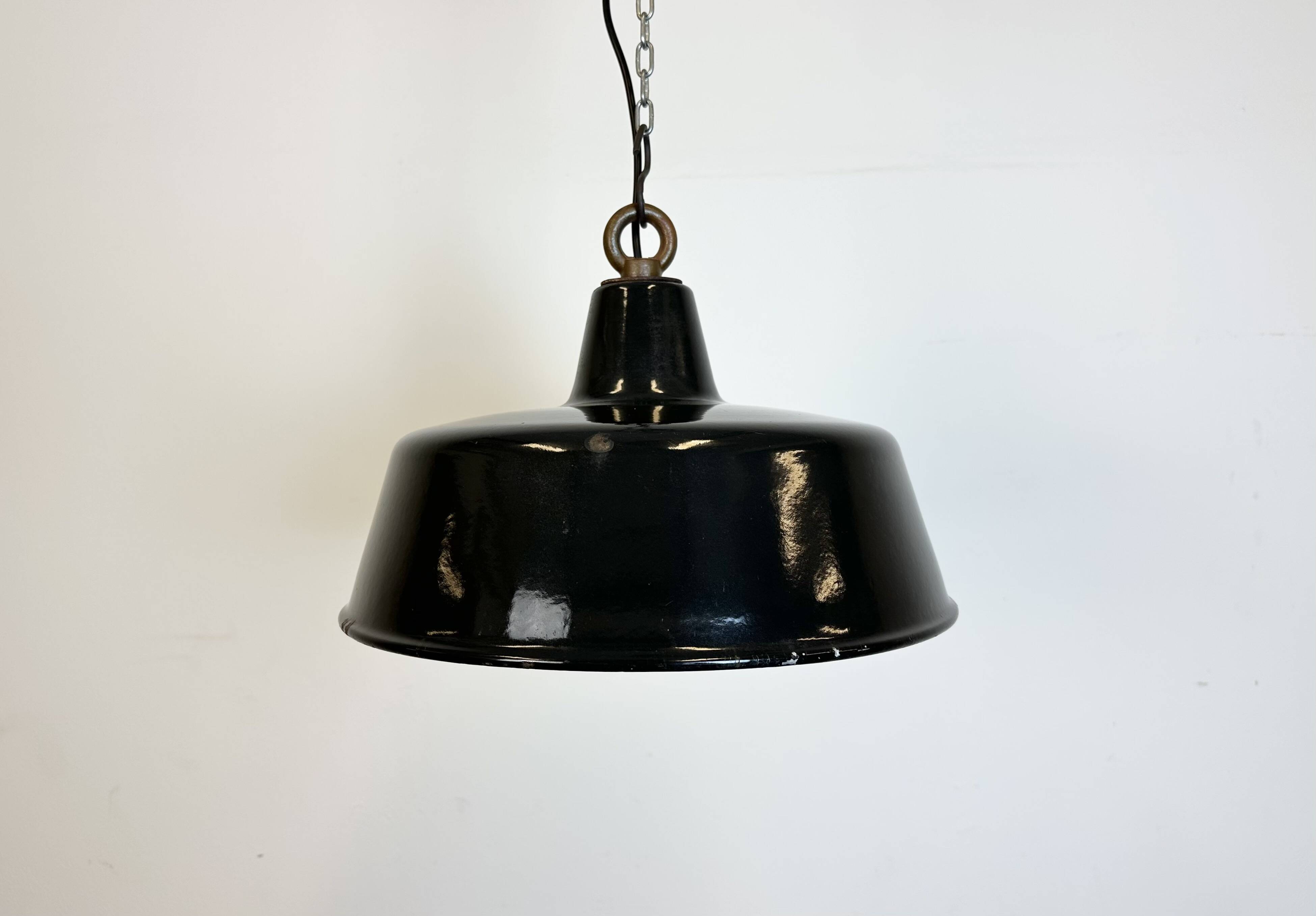 Black enamel industrial pendant lamp, 1950s