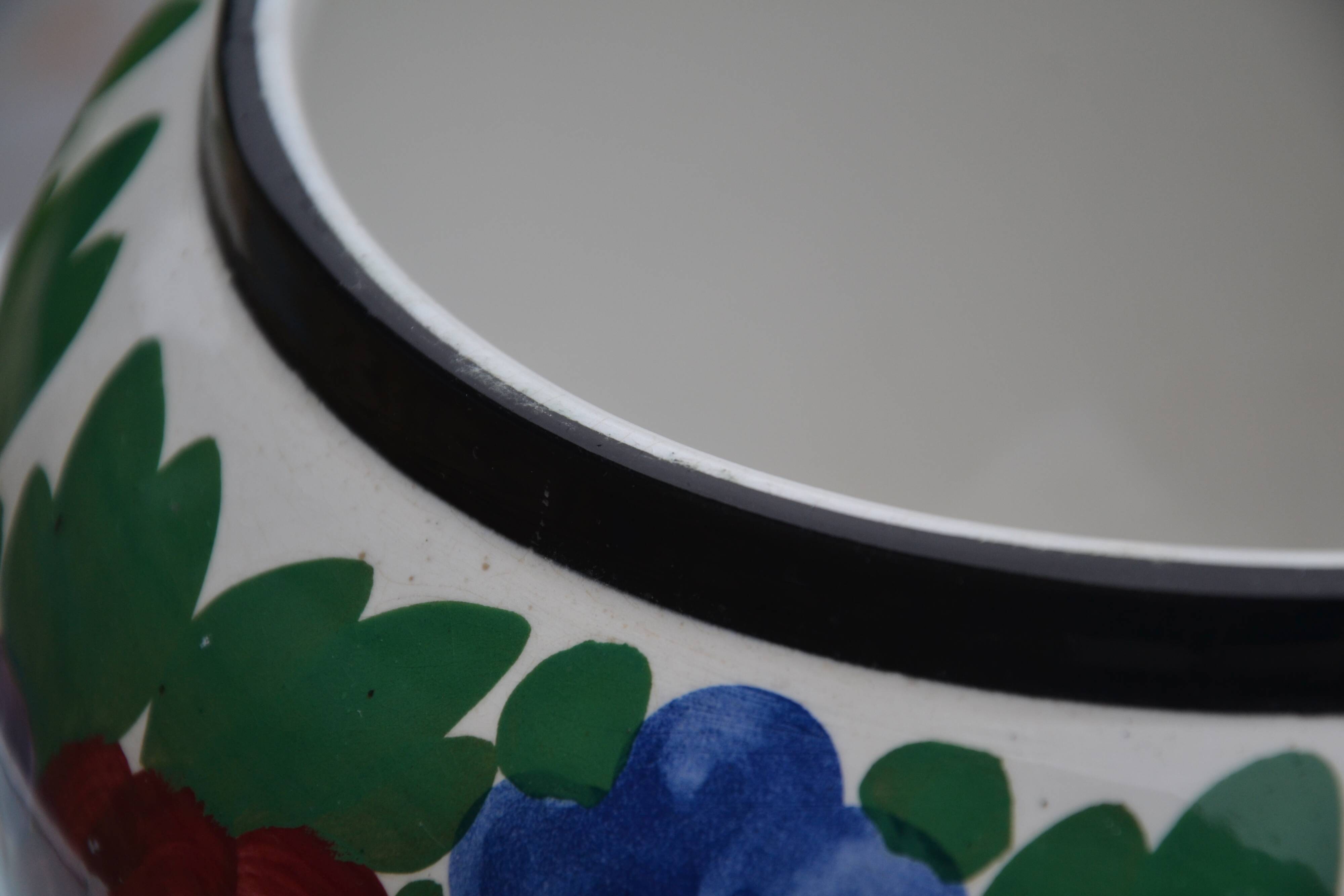 Moulin des loups ceramic flowerpot