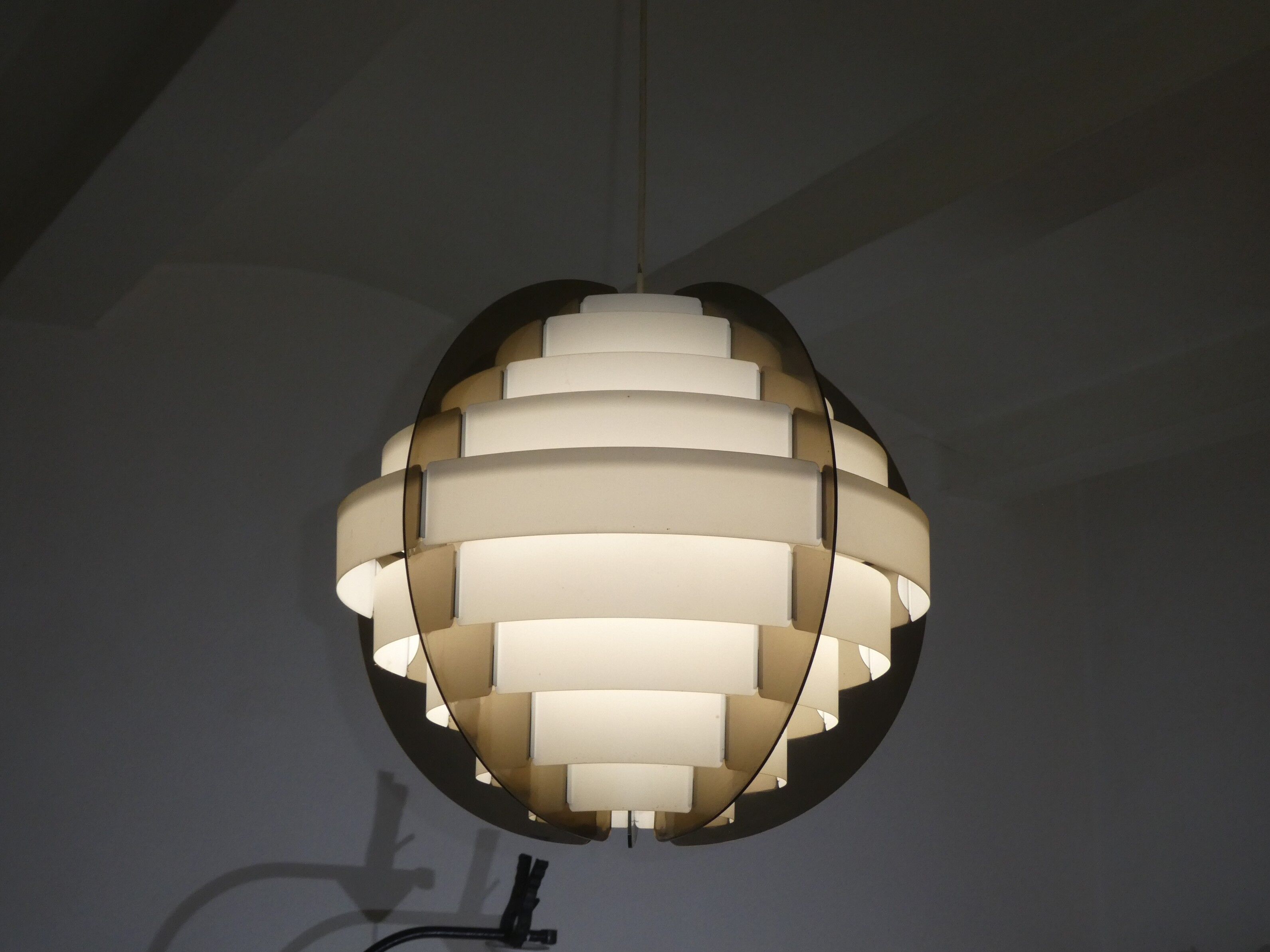 Scandinavian hanging lamp