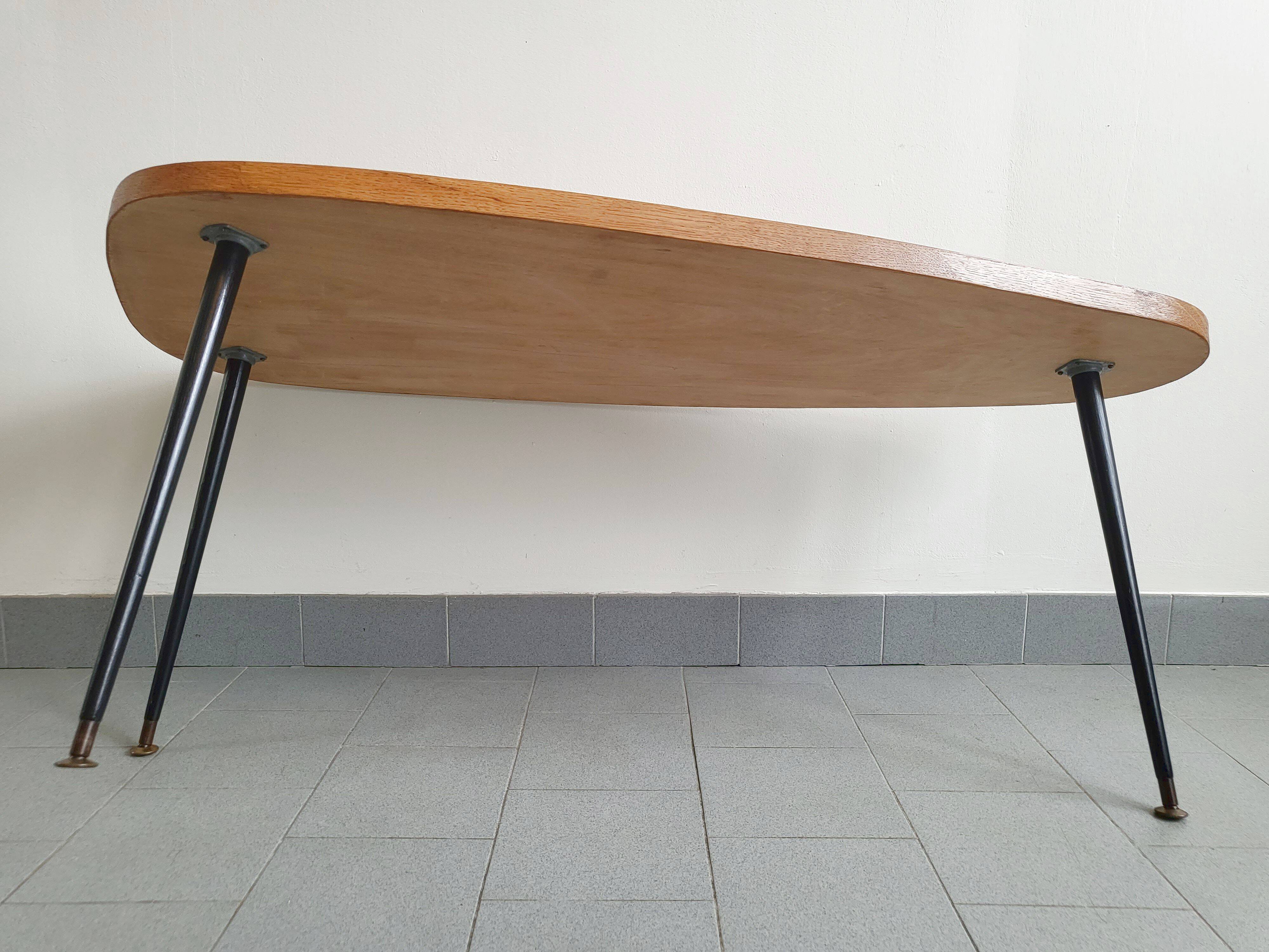 Vintage tripod coffee table 1950