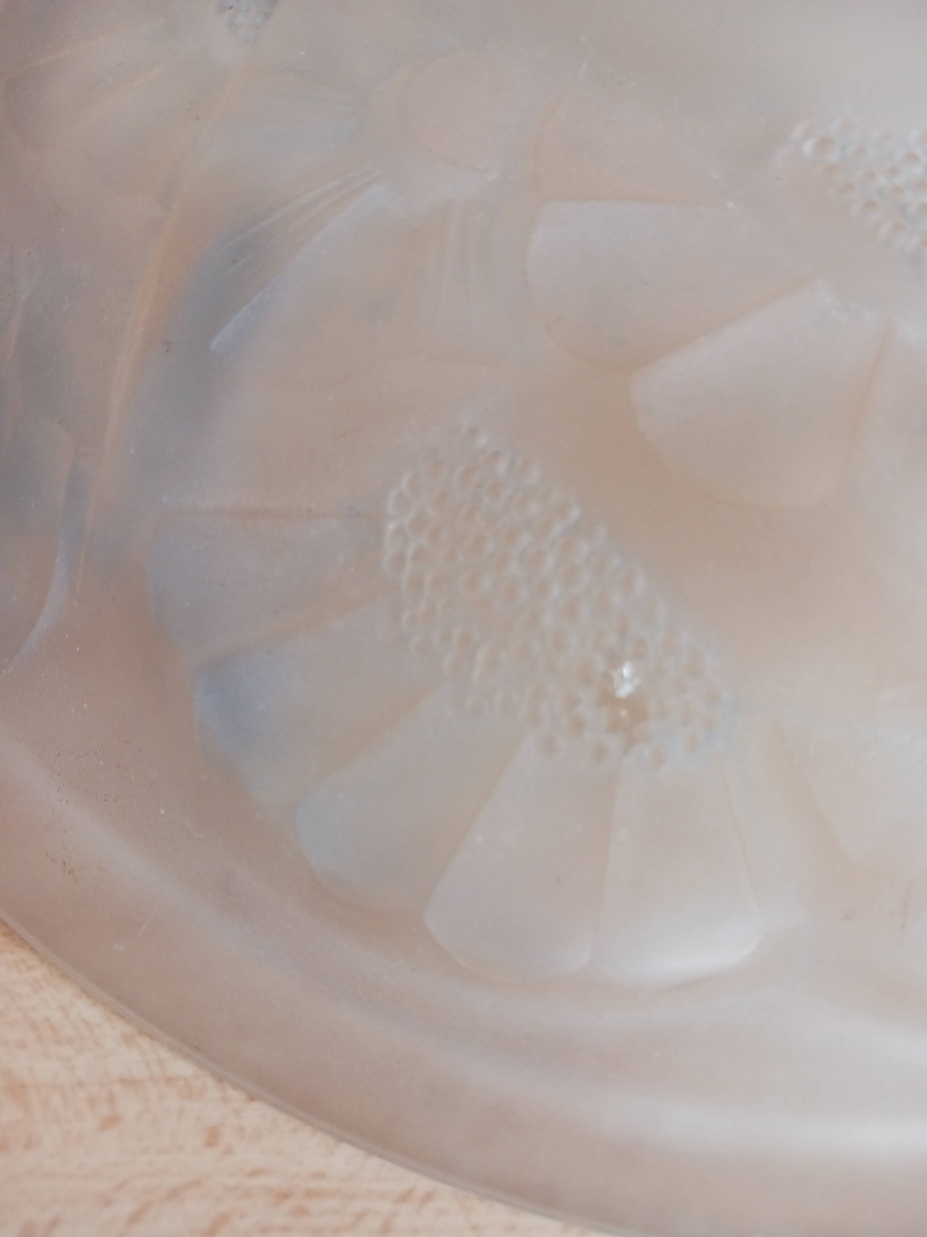 Art Deco basin signed Degué.