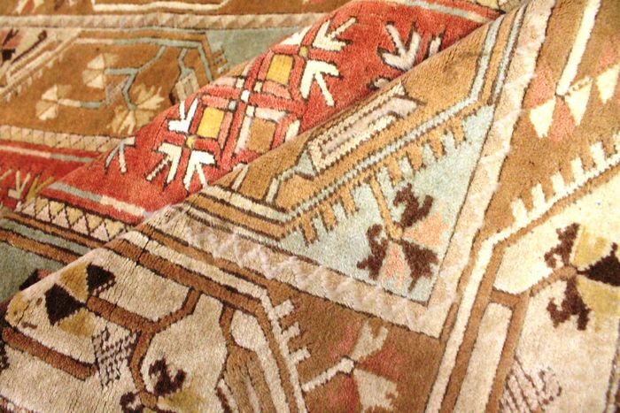 Milas Turkish rug 20th century 117x220cm