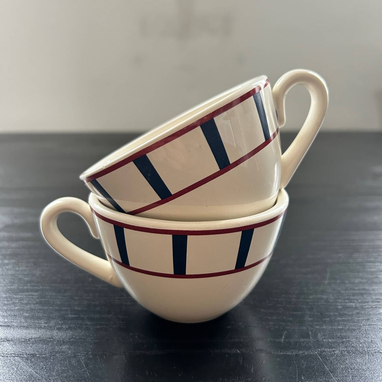 Pair of Basque decor cups