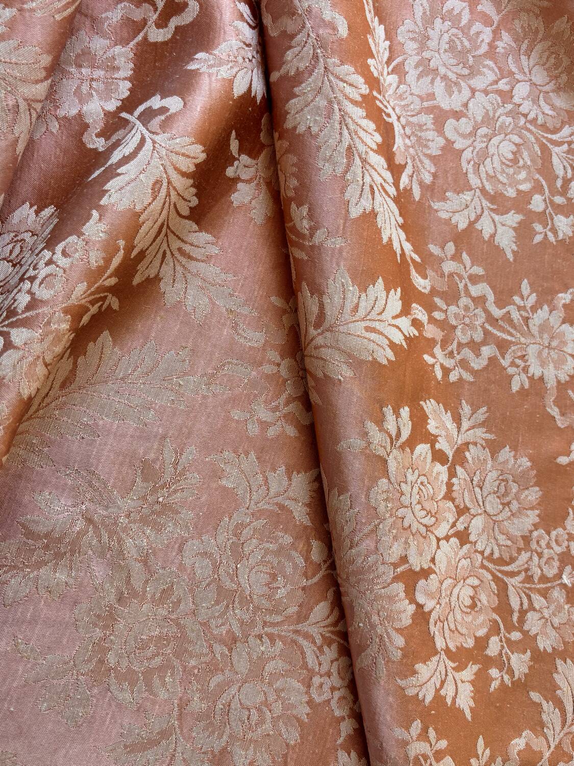 Nappe en soie damasse 19th