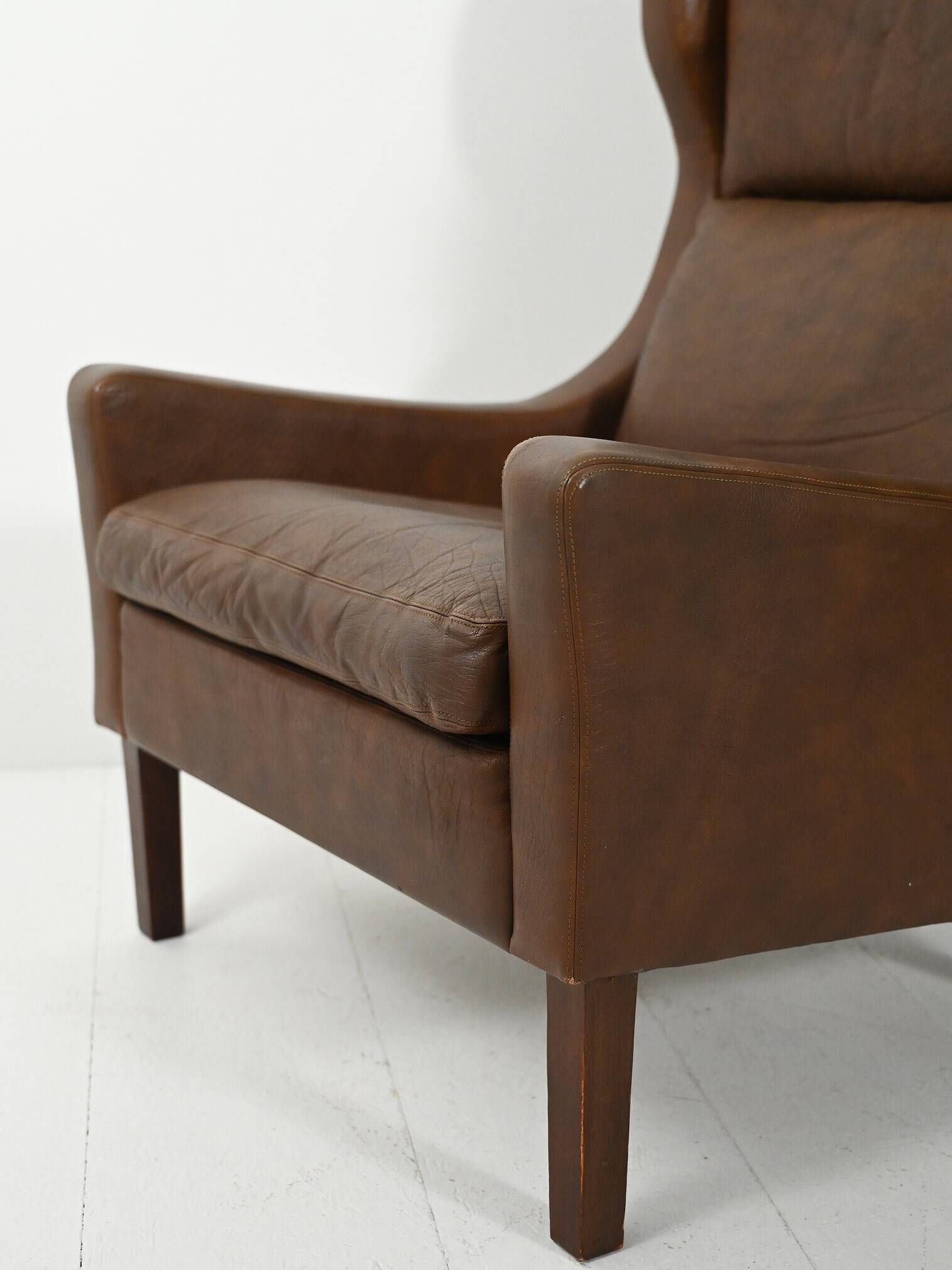 Paire de fauteuils danois vintage en cuir marron