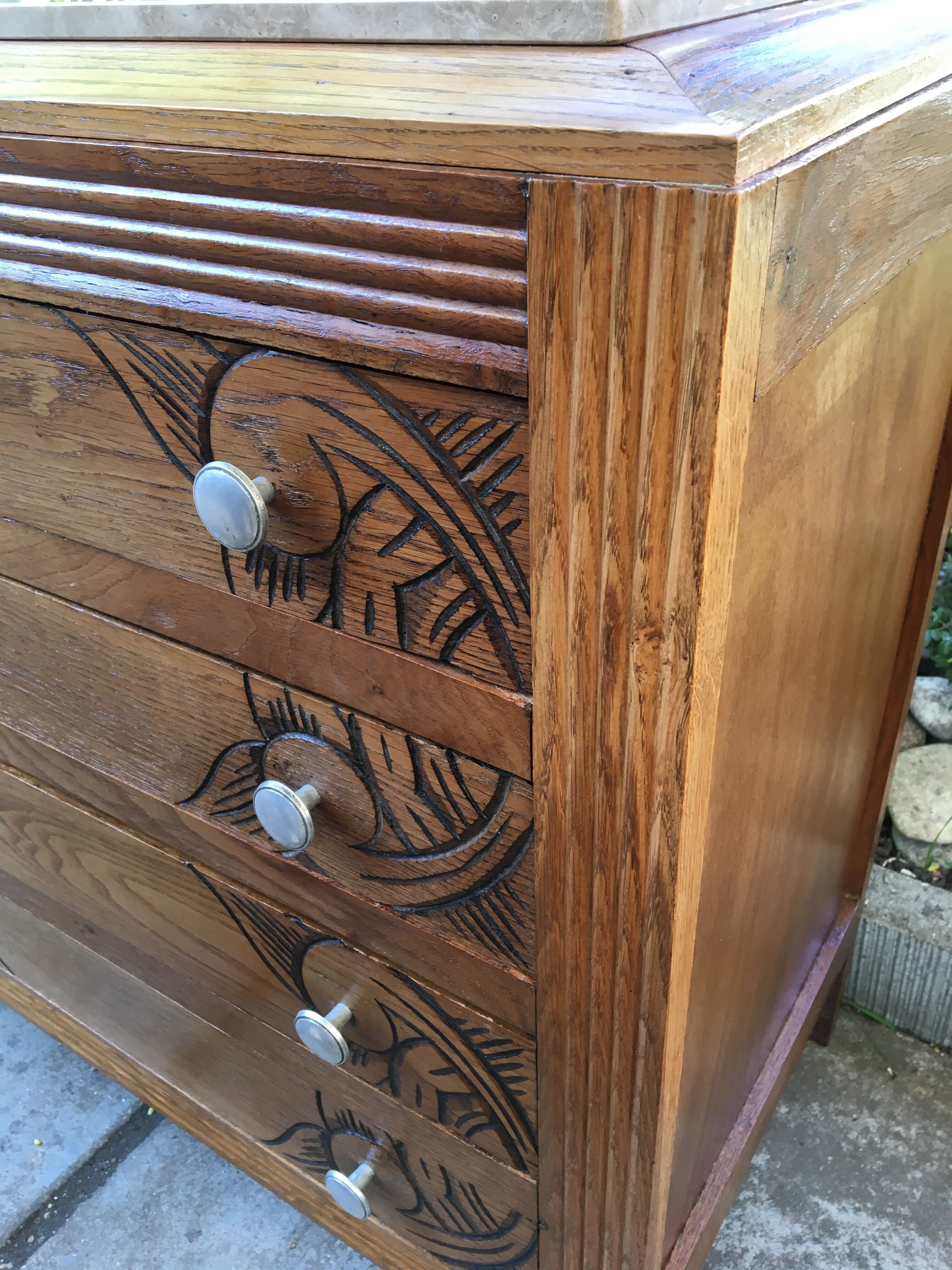 Art deco chest of drawers
